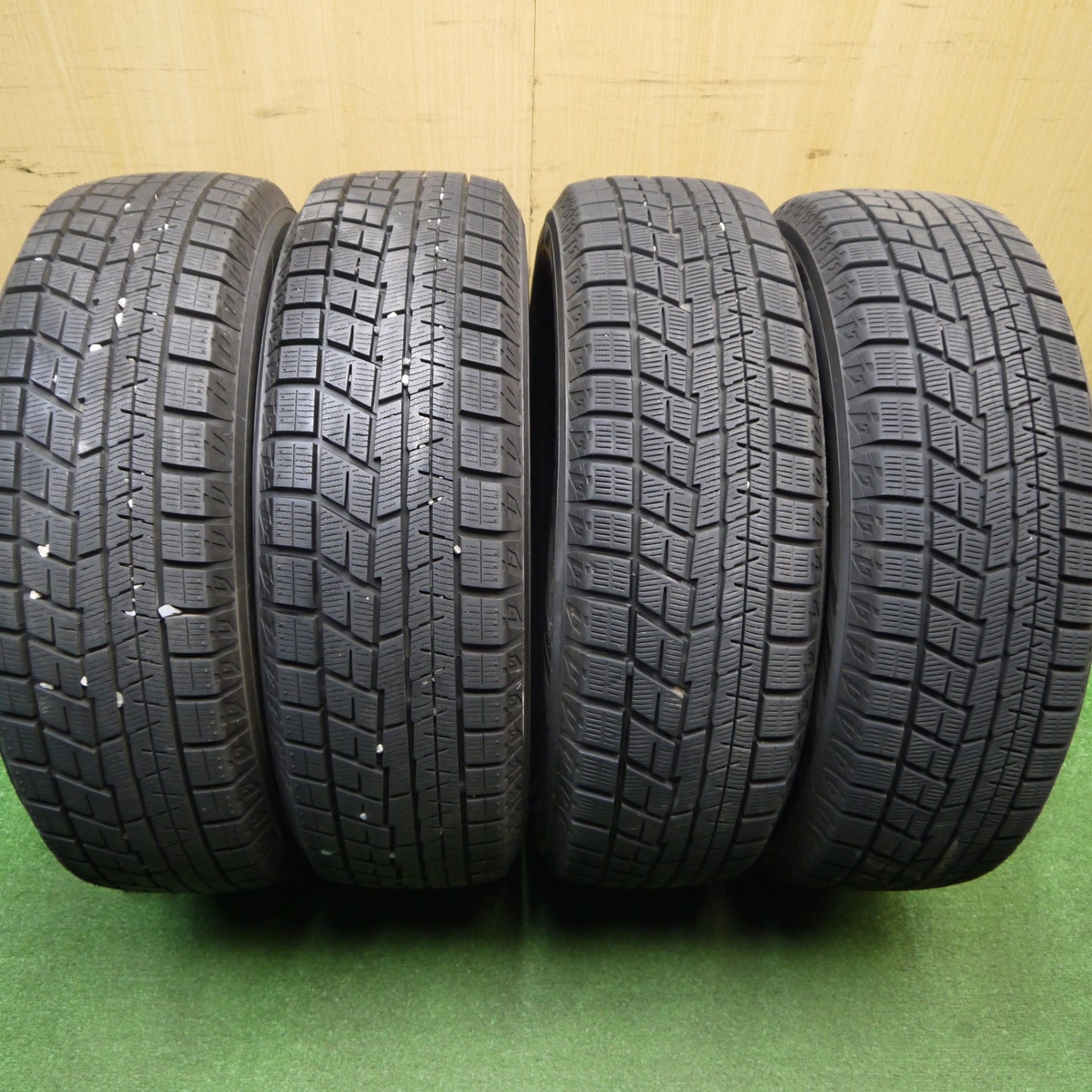 バリ溝！24年！ほぼ10分★スタッドレス 195/65R15 ヨコハマ アイスガード iG60 タイヤ 15インチ プリウス セレナ ノア ヴォクシー カローラ 等★5120906Hスタ