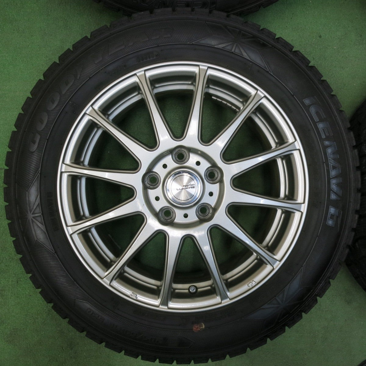 バリ溝！9分★スタッドレス 205/60R16 グッドイヤー アイスナビ6 ravrion LUMIERE 16インチ PCD114.3/5H★5010810SYス