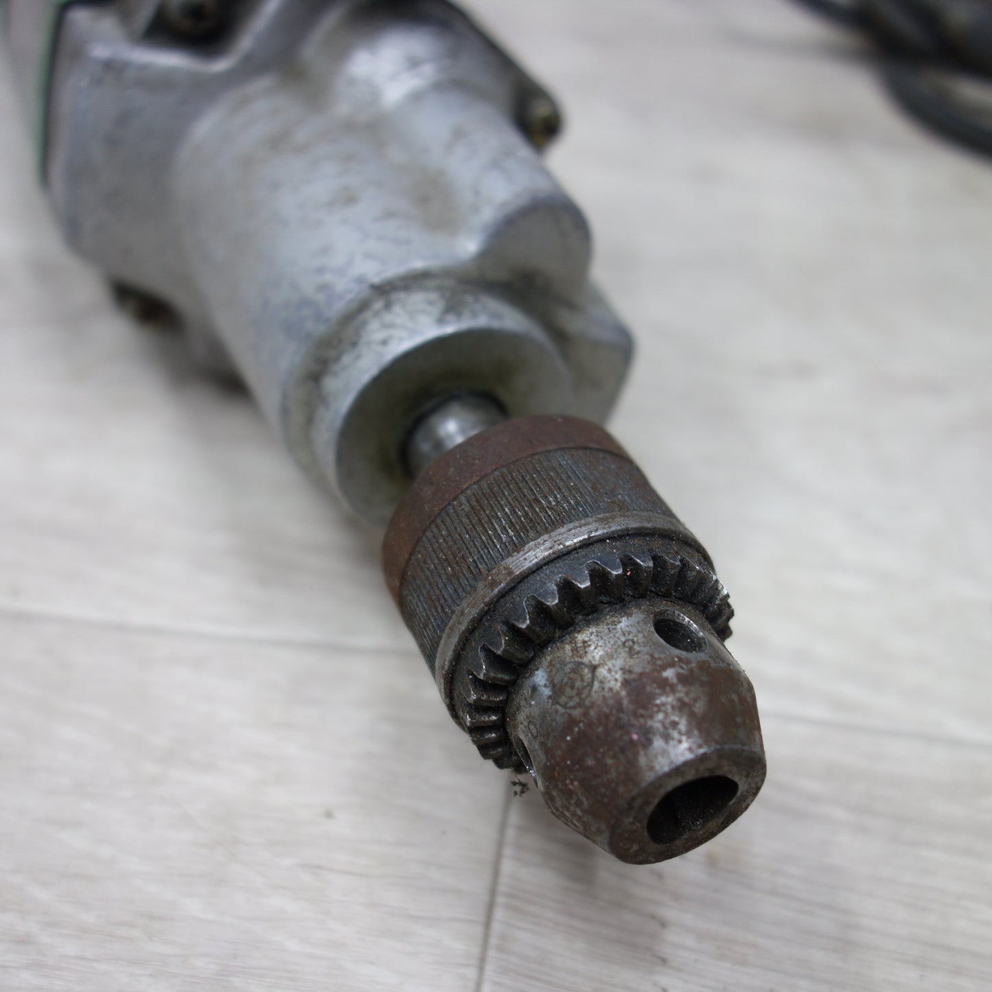 [送料無料] ◆日立 8mm タッパ 100V UT8V ねじ立て HITACHI 電動 工具 ジャンク◆