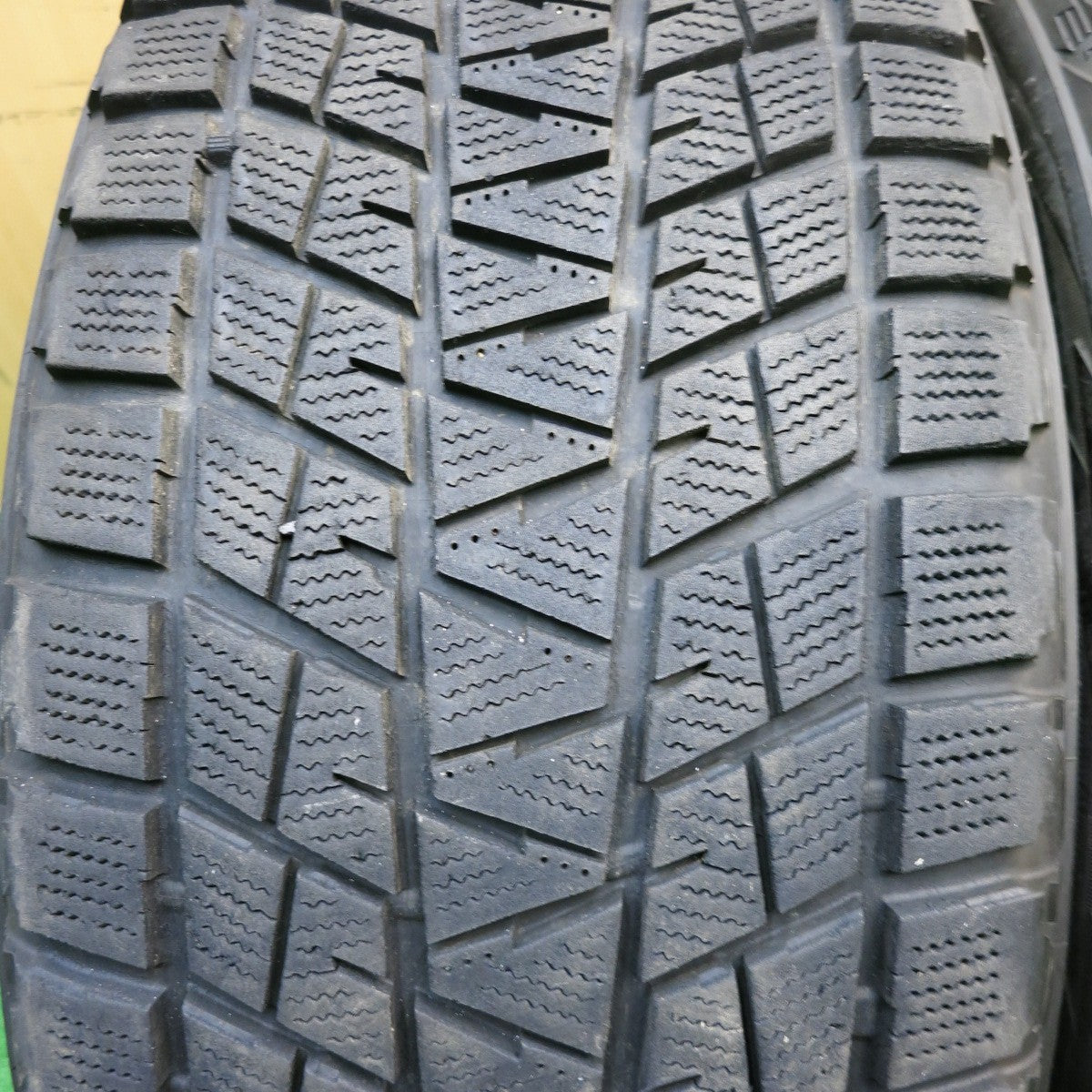 4本価格★スタッドレス 275/55R20 ブリヂストン ブリザック DM-V1 OFF ROAD 社外 アルミ 20インチ PCD139.7/6H★5102001AKス