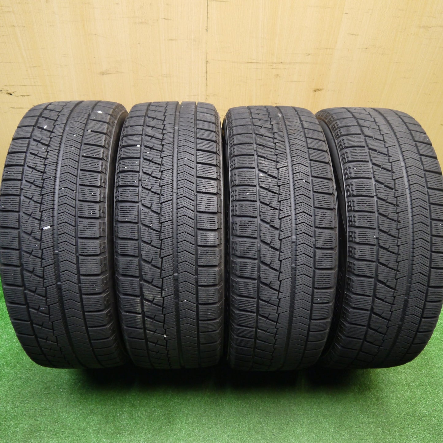 バリ溝！キレイ！8.5分★MINI ミニ クーパー S R55 R56 純正 195/55R16 スタッドレス ブリヂストン ブリザック VRX 16インチ PCD100/4H★5110504Hス