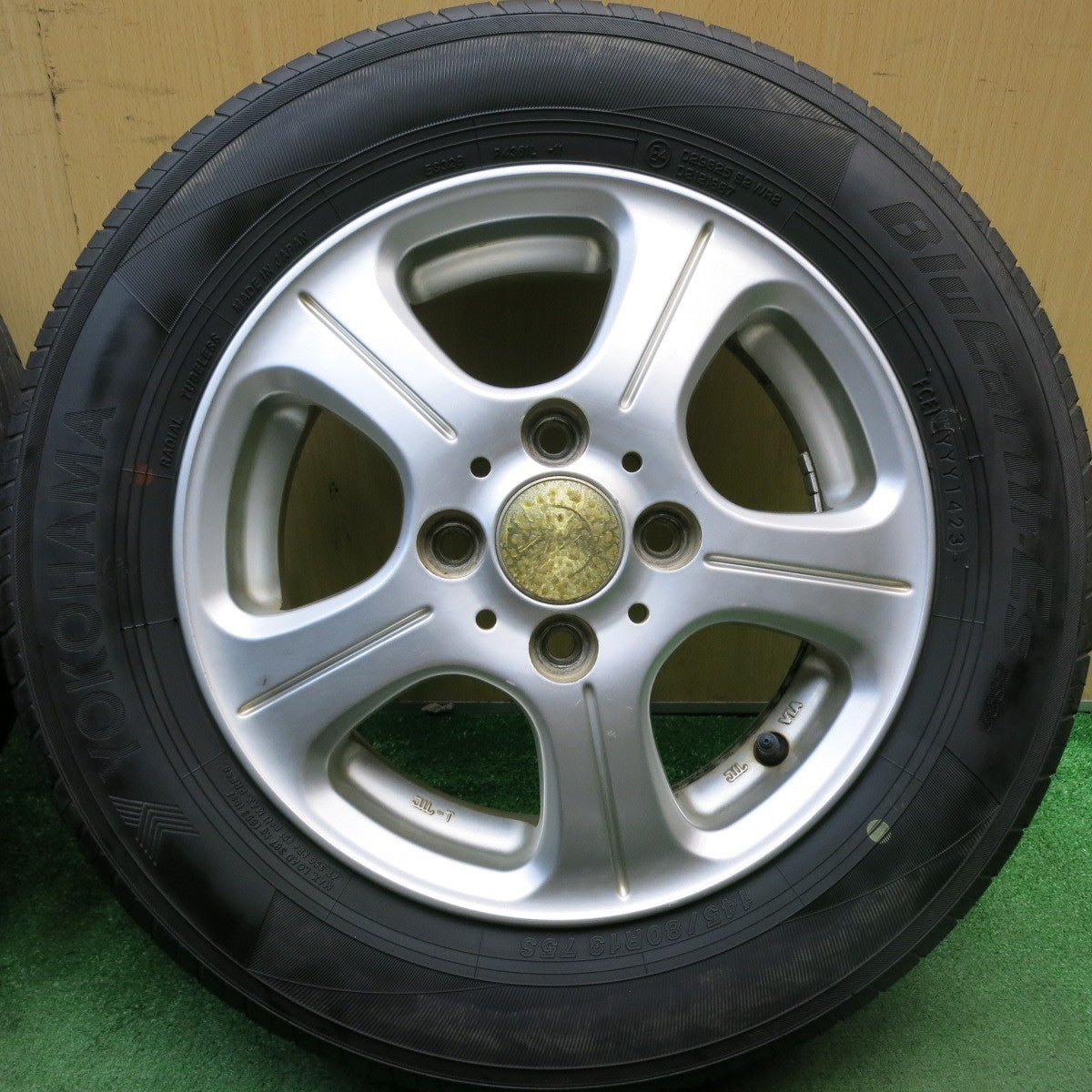4本価格！23年★145/80R13 ヨコハマ BluEarth-ES ES32 ViVO 社外 アルミ ブルーアース 13インチ PCD100/4H★5083103HAノ