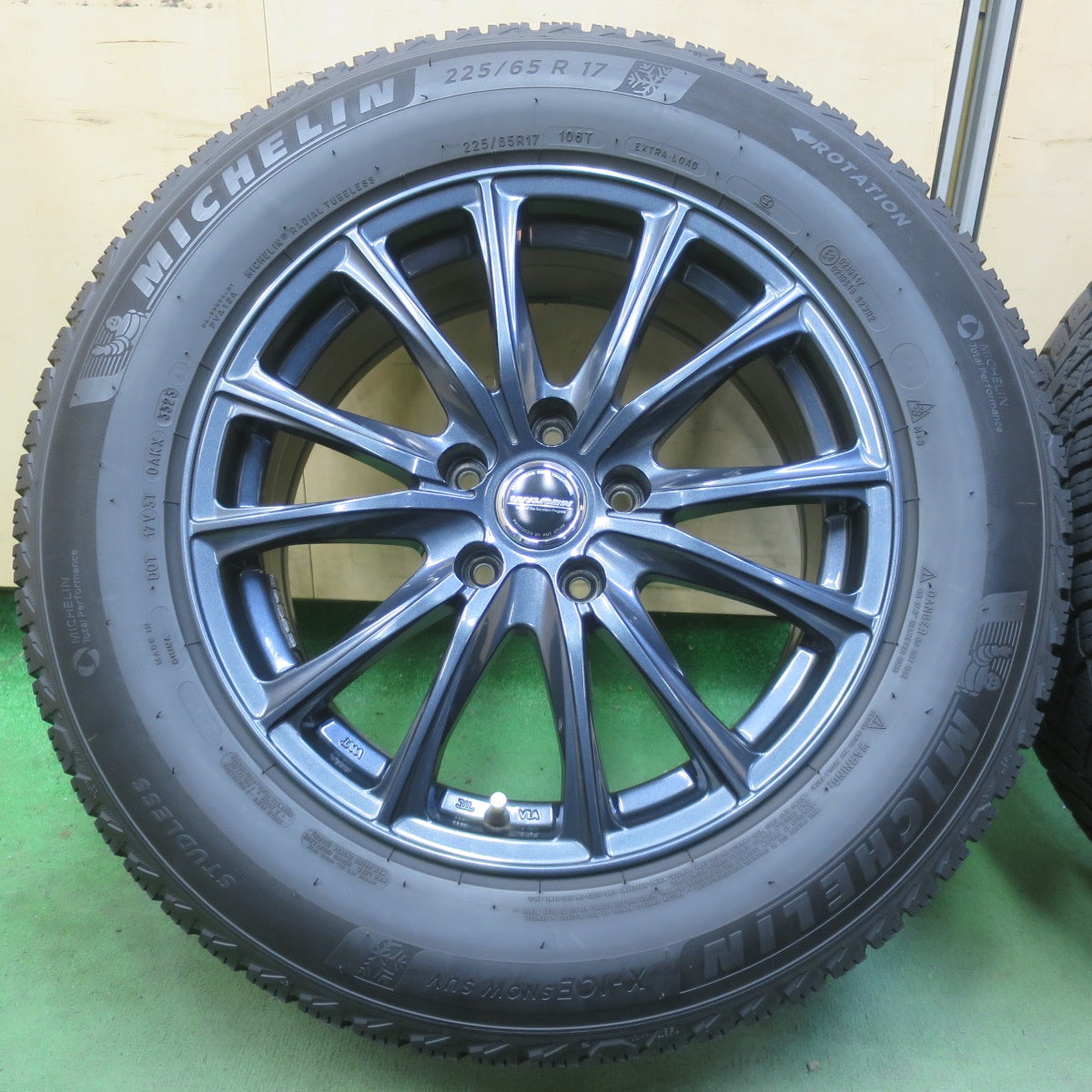 バリ溝！23年！キレイ！9.5分◎スタッドレス 225/65R17 ミシュラン X-ICE SNOW SUV WAREN ヴァーレン 17インチ PCD114.3/5H◎6072006イス