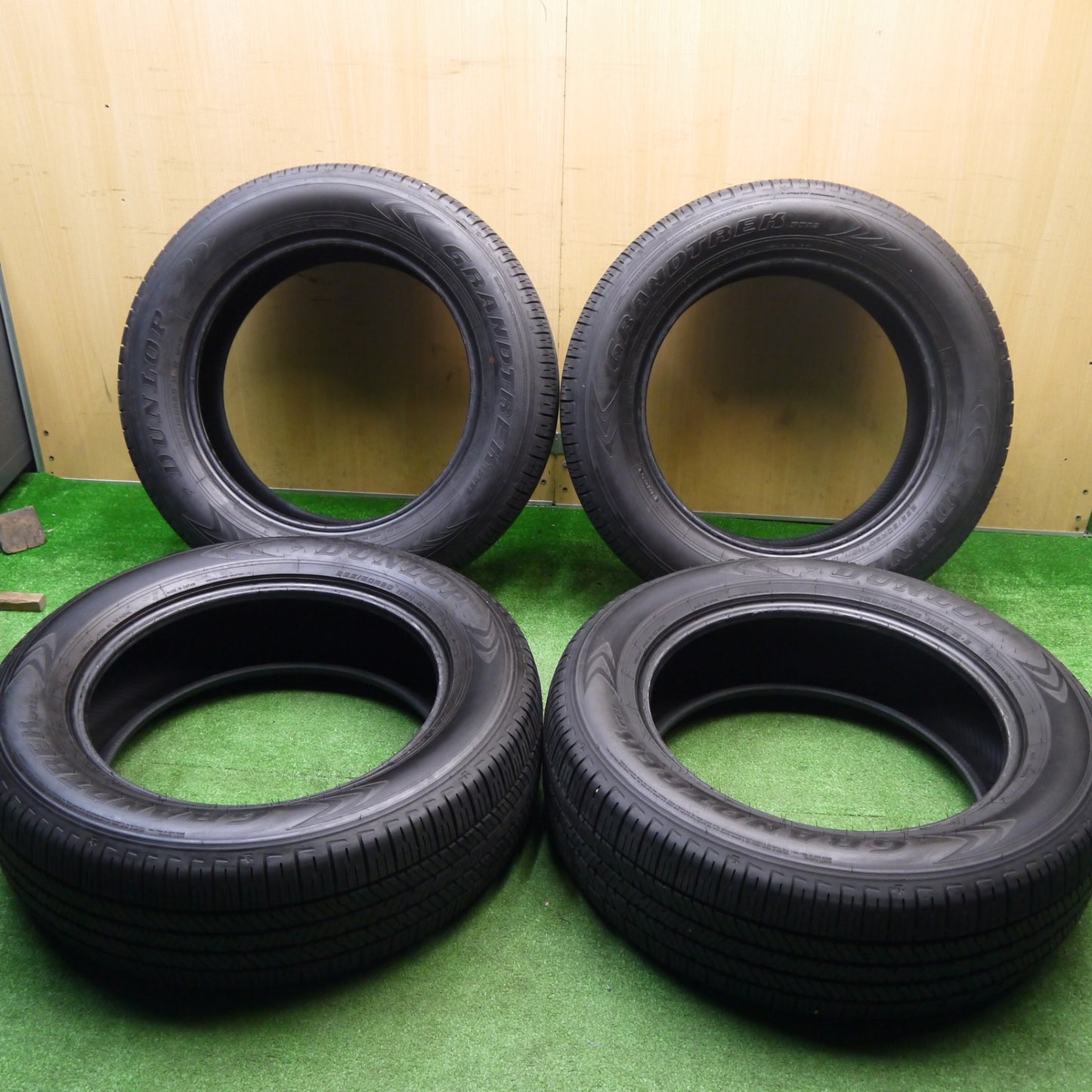 4本価格！24年★265/60R20 ダンロップ グラントレック PT22 タイヤ 20インチ ランクル 250 プラド タンドラ セコイヤ 等★5110502Hノタ