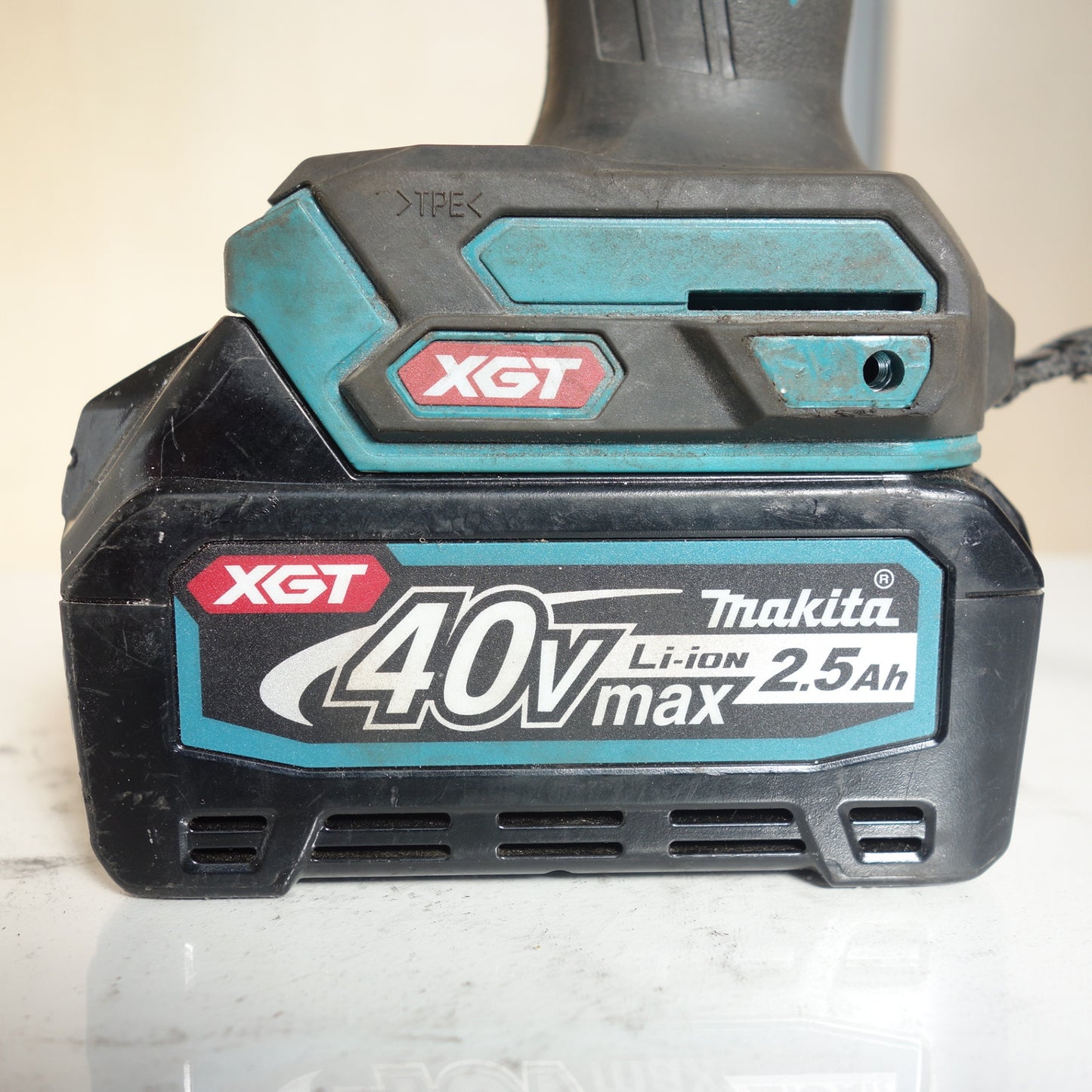 [送料無料] ◆マキタ 充電式 インパクト レンチ TW004G 電動 工具 36V 40V(max) コードレス Makita◆