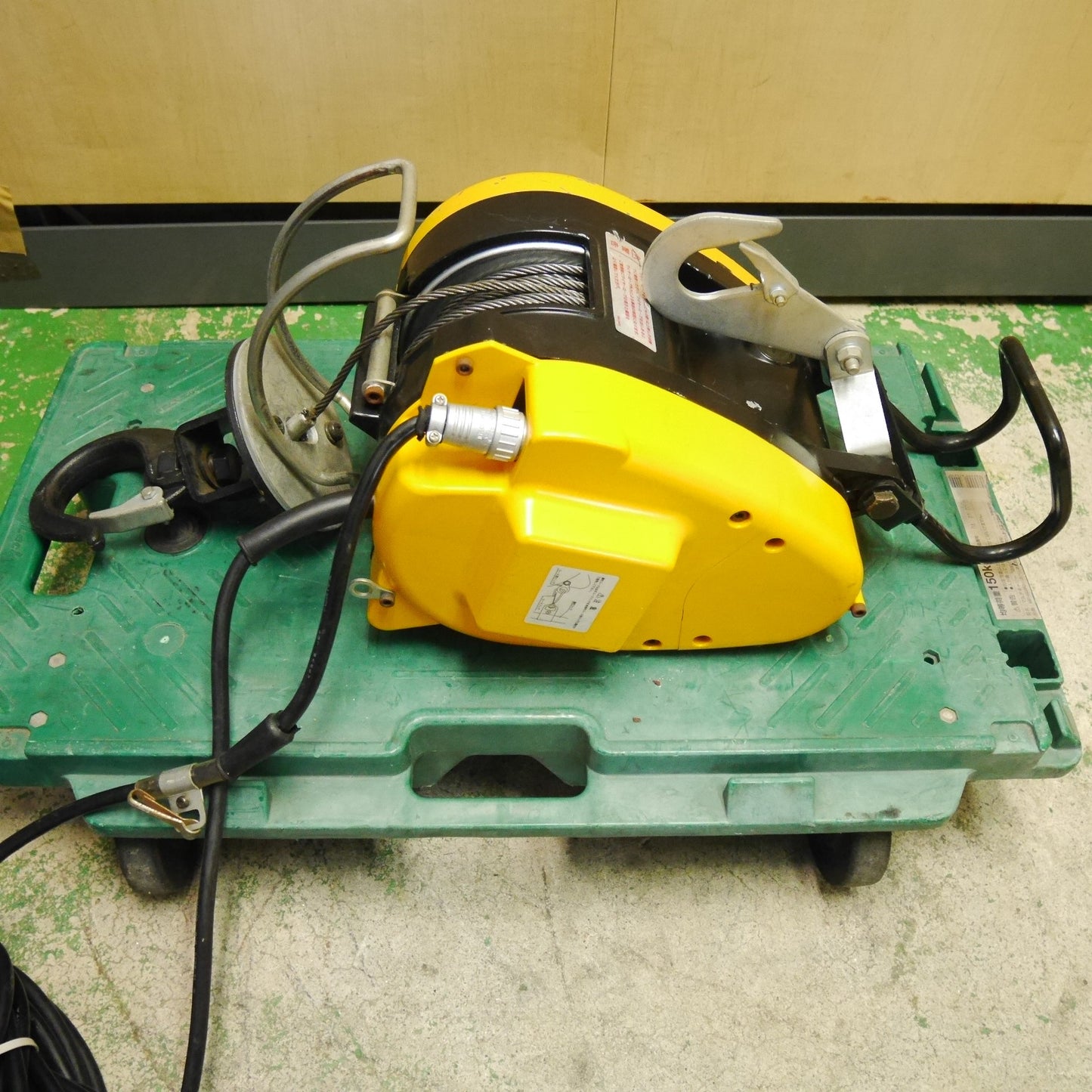 [送料無料] ☆RYOBI リョービ 電動 ウインチ WIM-125A 21m 工具 100V ウィンチ ホイスト 荷揚げ 荷上げ☆