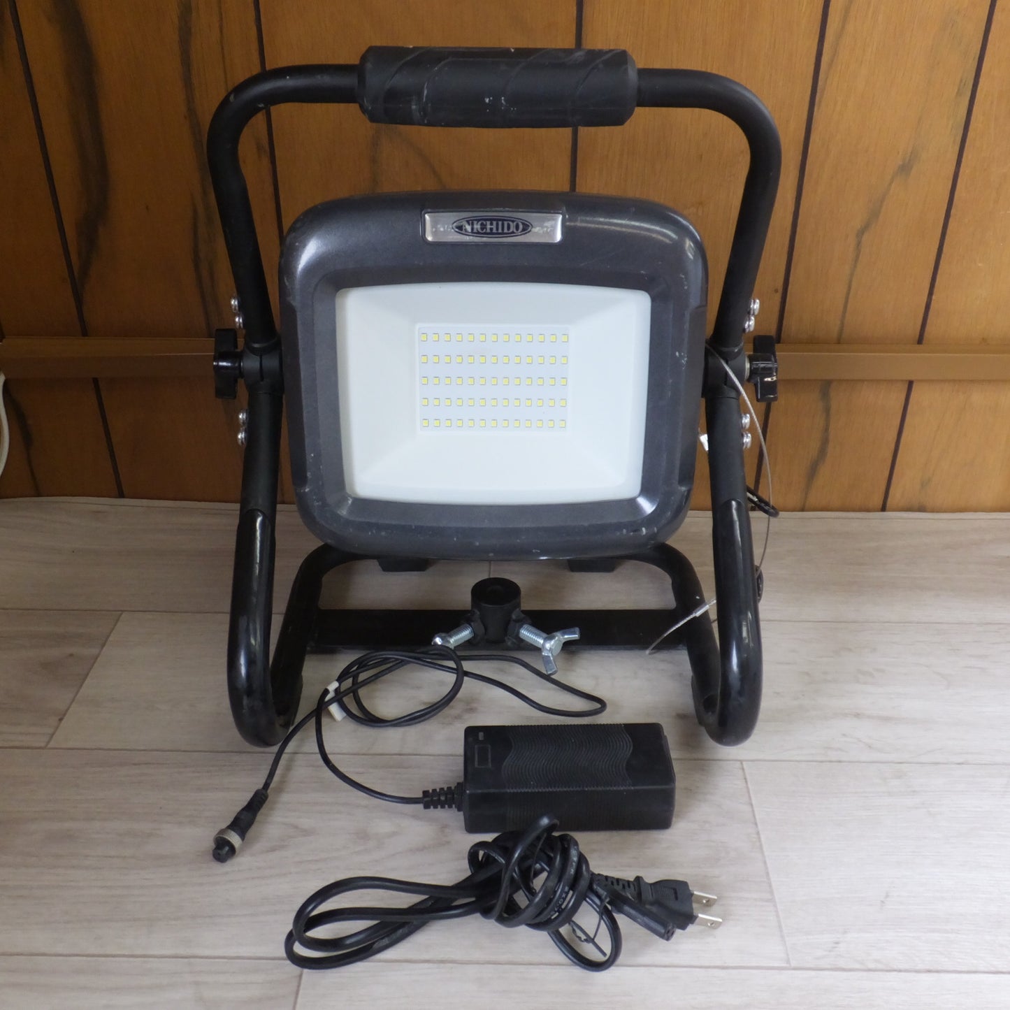 [送料無料] ★ヒシヒラ サンピース SUNPEACE 充電式LED ハンガーチャージライト BAT-LI30H-12H-SP　12.8V 16000mAh　日動工業★