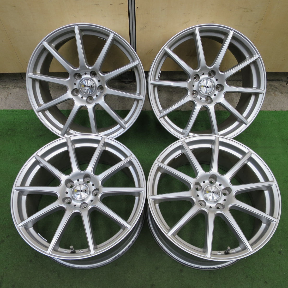 キレイ★smart MANARAY SPORT 18インチ ホイール スマート マナレイ スポーツ 18×8J PCD114.3/5H★6051005NGホ