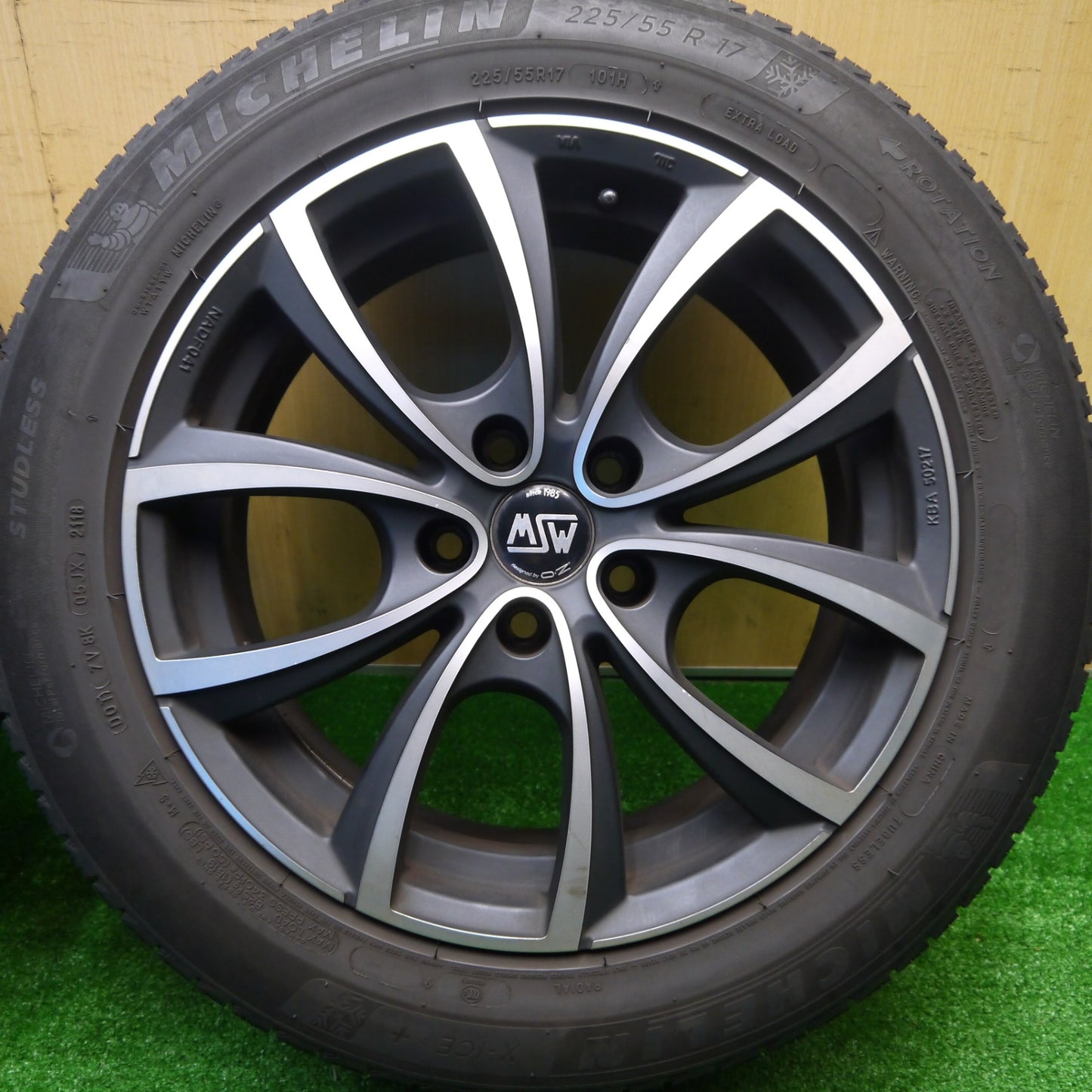 キレイ★BMW 等 O・Z MSW27 225/55R17 スタッドレス ミシュラン X-ICE3+ OZ 17インチ PCD112/5H★5102003Hス
