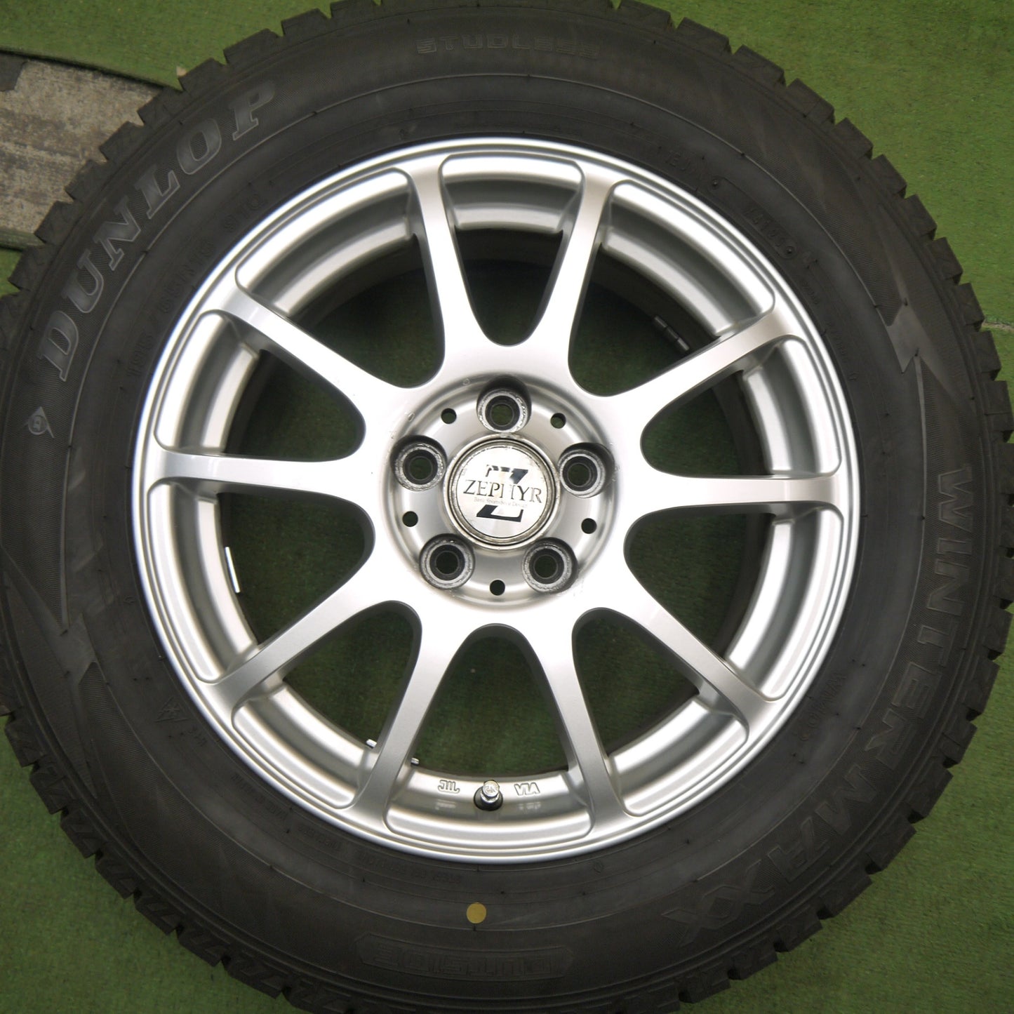バリ溝！23年！9.5分★プリウス 等 195/65R15 スタッドレス ダンロップ ウインターマックス WM02 ZEPHYR ゼファー 15インチ PCD100/5H★5100301Hス