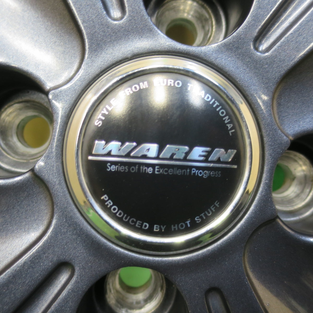 バリ溝！キレイ！9分★スタッドレス 185/60R15 ダンロップ ウインターマックス WM02 WAREN ヴァーレン 15インチ PCD100/4H★5112707イス