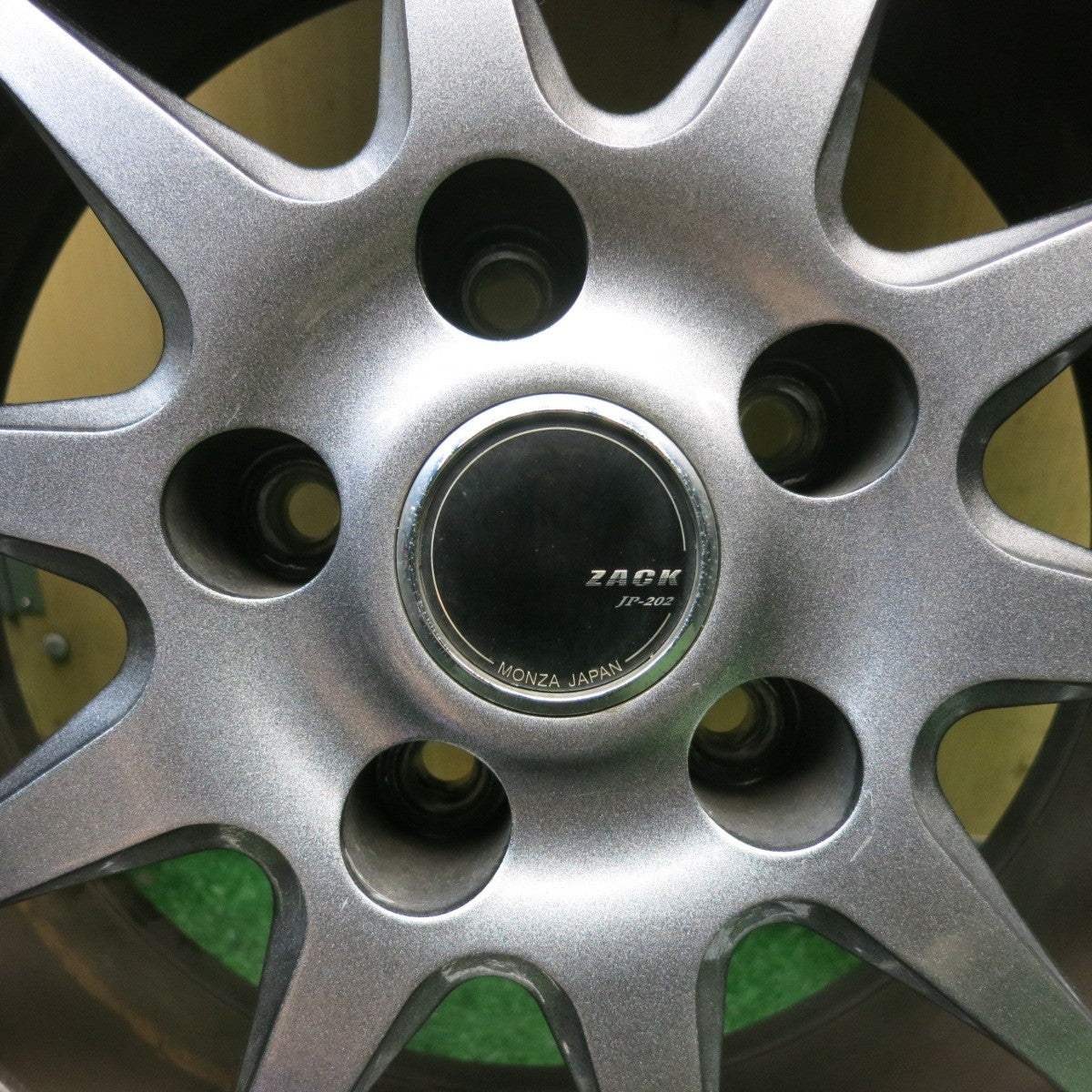 バリ溝！23年！キレイ！9.5分◎スタッドレス 205/60R16 トーヨー オブザーブ GIZ2 ZACK JP-202 MONZA ザック モンツァ 16インチ PCD114.3/5H◎6092710HAス