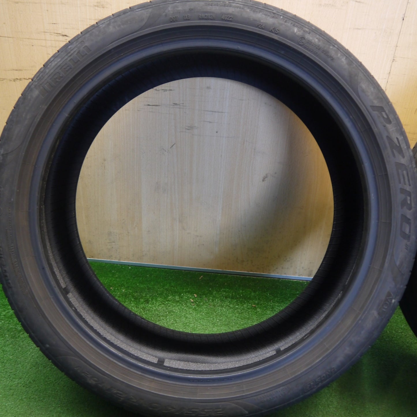 4本価格！22年★255/40R21 ピレリ PZERO VOL Pゼロ タイヤ 21インチ ベンツ GLEクラス BMW X5 ボルボ XC60 等★6052206Hノタ