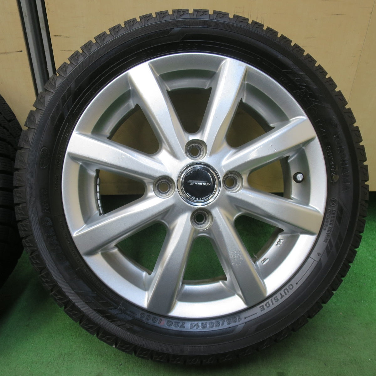 バリ溝！23年！ほぼ10分★スタッドレス 165/55R14 ヨコハマ アイスガード iG60 TOPRUN トップラン 14インチ 軽サイズ ek ルークス ワゴンR 等 PCD100/4H★5122701イス