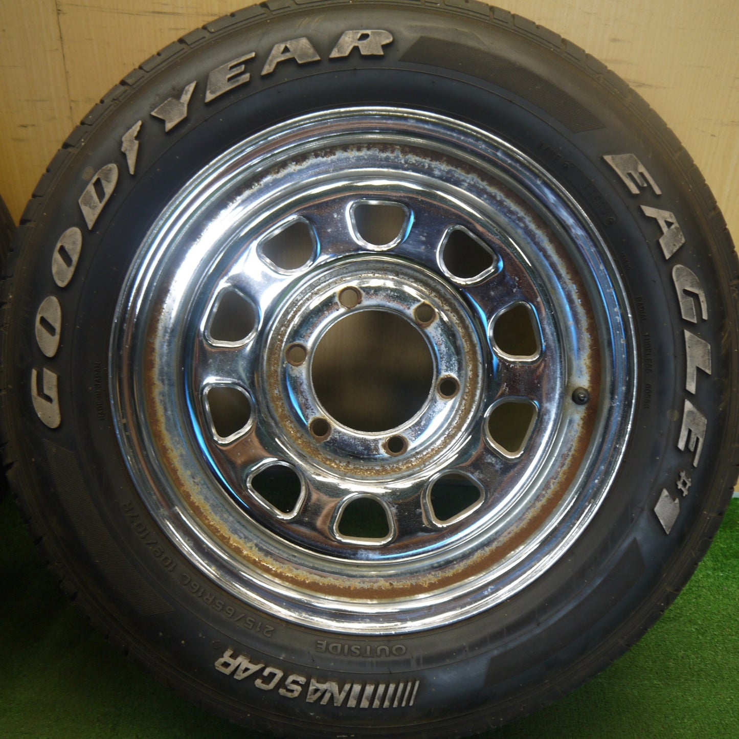 バリ溝！9.5分◎215/65R16 109/107R グッドイヤー イーグル #1 ナスカー DAYTONA デイトナ スチール 16インチ PCD139.7/6H◎6061501Hノ