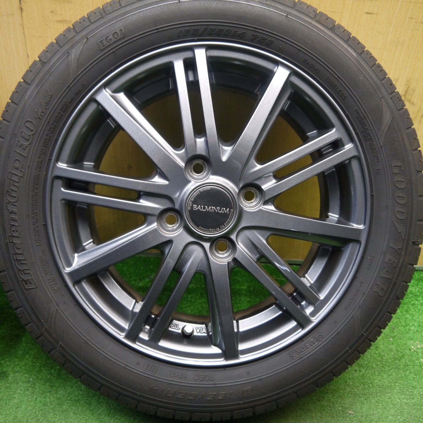[送料無料] バリ溝！22年！キレイ！8.5分★155/65R14 グッドイヤー EfficientGrip ECO hybrid BALMINUM バルミナ 14インチ PCD100/4H★5031811Hノ