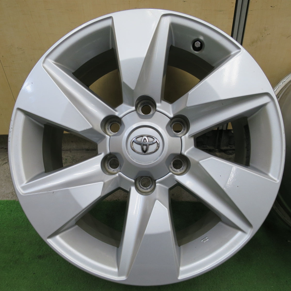 キレイ★トヨタ 150系 ランクル プラド 純正 ホイール 17インチ 17×7.5J PCD139.7/6H★6051903NGホ
