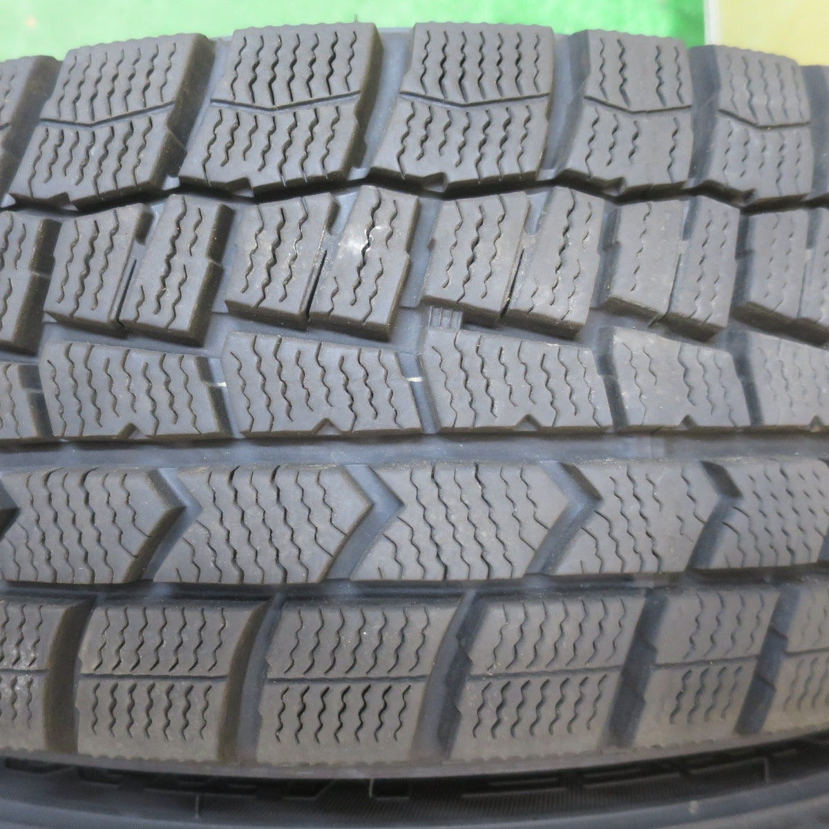 バリ溝！23年！キレイ！9.5分★スタッドレス 175/65R15 ダンロップ ウインターマックス WM02 ravrion ラブリオン 15インチ PCD100/4H★5081111NJス