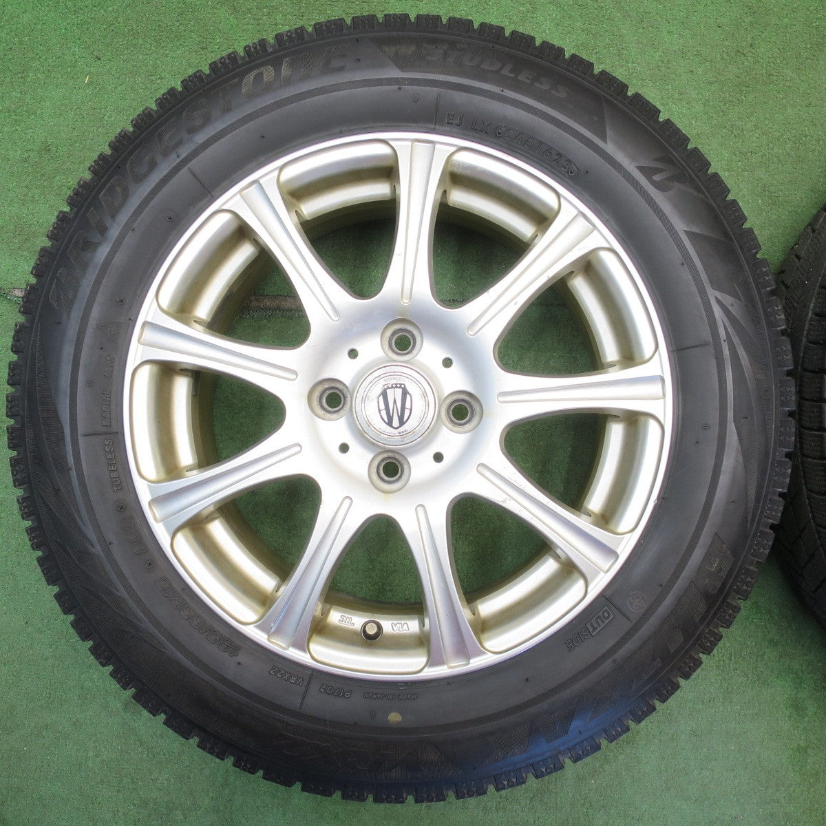 バリ溝！25年！9.5分★スタッドレス 185/65R15 ブリヂストン ブリザック VRX3 VRX2 WINNERS ウィナーズ 15インチ PCD100/4H★6051011NJス