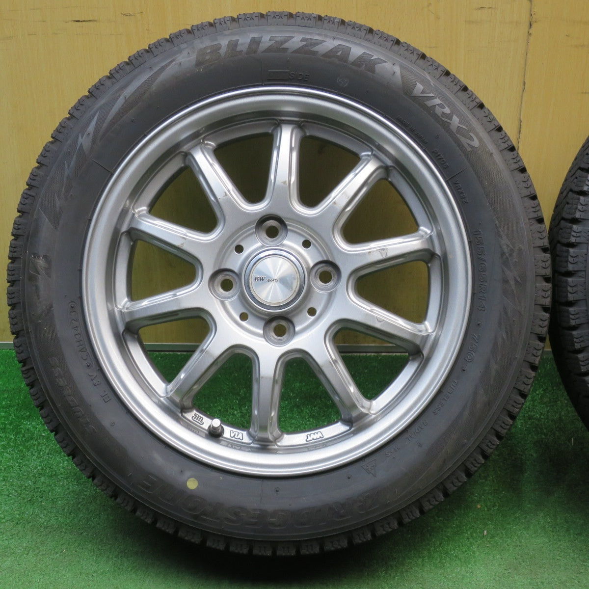 バリ溝！23年！9.5分以上★スタッドレス 155/65R14 ブリヂストン ブリザック VRX2 BW Sport BWスポーツ 14インチ PCD100/4H★6031803NJス