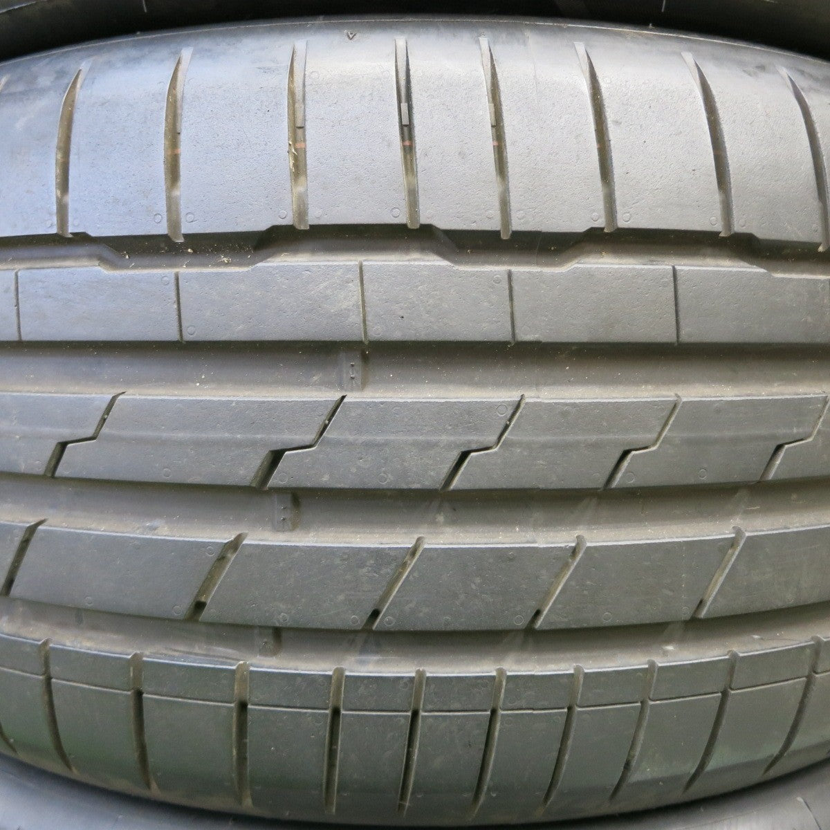 *送料無料* 新車外し！20年★255/50R18 ハンコック ベンタス S1 evo3 MO ベンツ 承認 タイヤ 18インチ★4041304イノタ