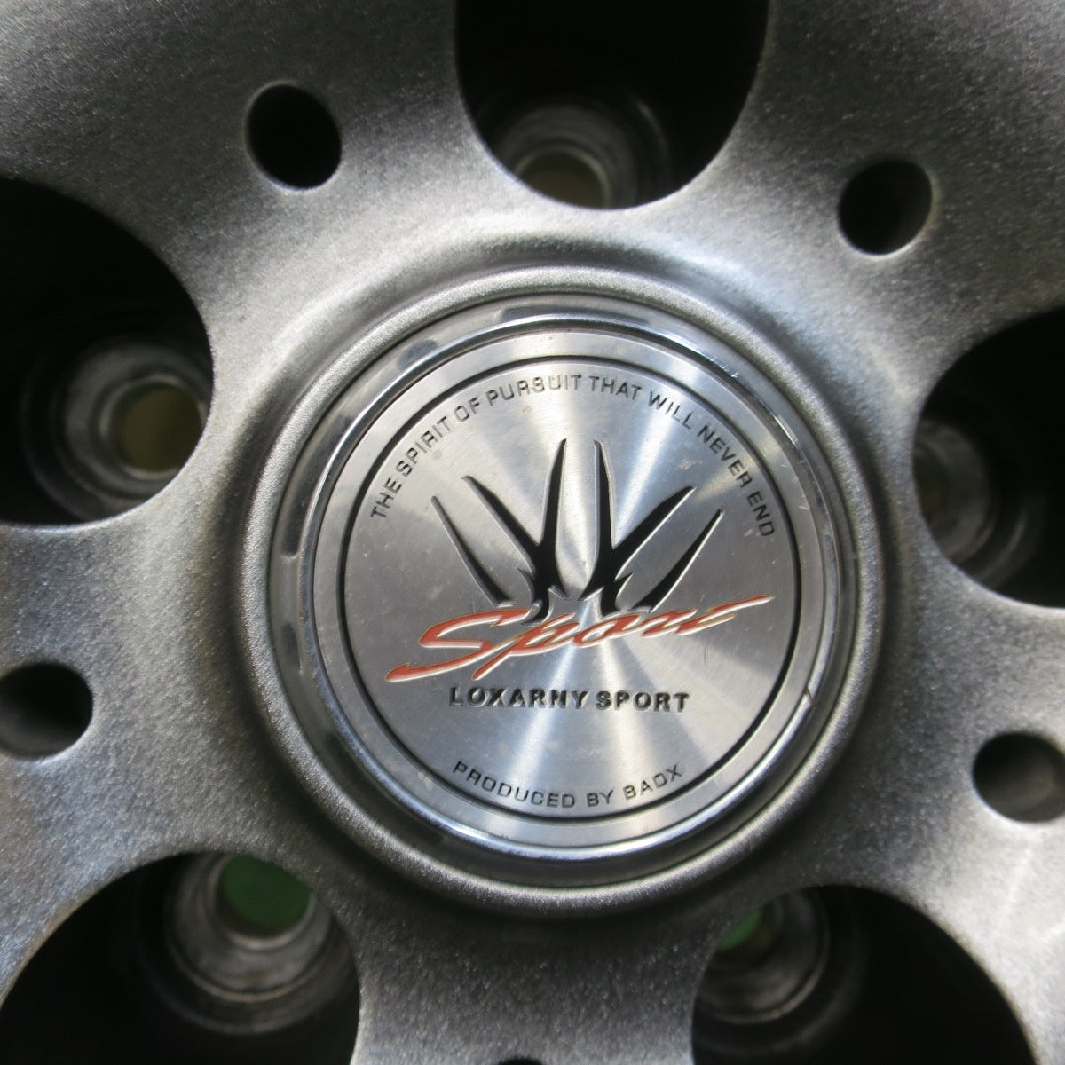 バリ溝！22年！キレイ！9分★LOXARNY SPORT 205/60R16 スタッドレス ネクセン WINGUARD ice ロクサーニ スポーツ 16インチ PCD114.3/5H★6012704イス