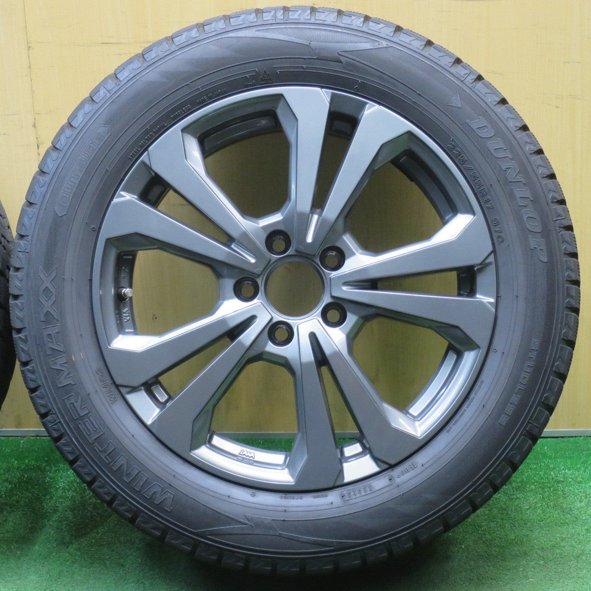 バリ溝！23年！キレイ！9.5分★ベンツ 等 ADVANCE LINE SV-1 225/55R17 スタッドレス ダンロップ ウインターマックス WM02 アドバンスライン 17インチ PCD112/5H★6021005NJス