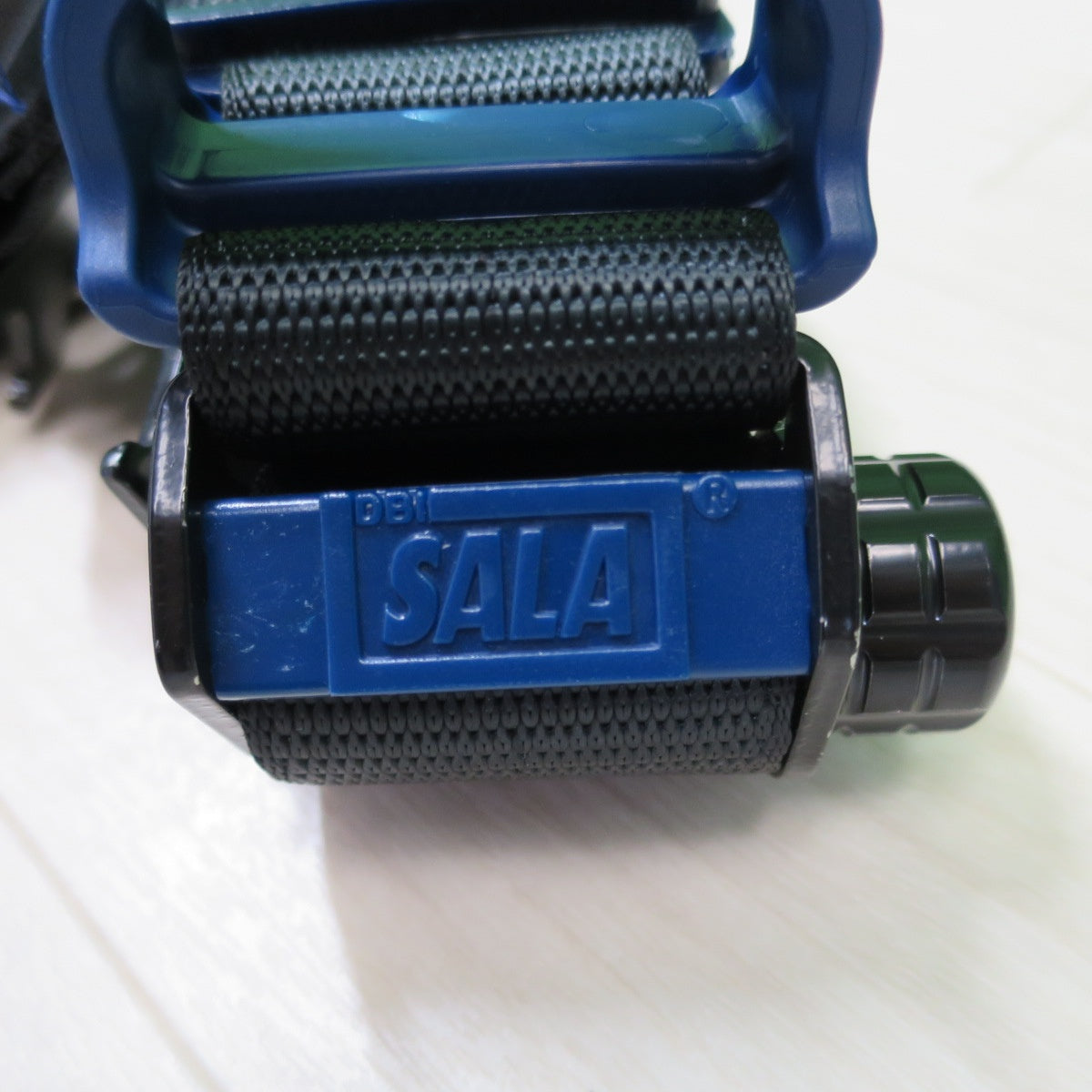 [送料無料] ほぼ未使用☆スリーエム 3M DBI SALA Nano Lock Light サラ ナノロック ライト 1.5m 巻取り式 ランヤード ハーネス セット 3101740 MED 収納バッグ付き☆