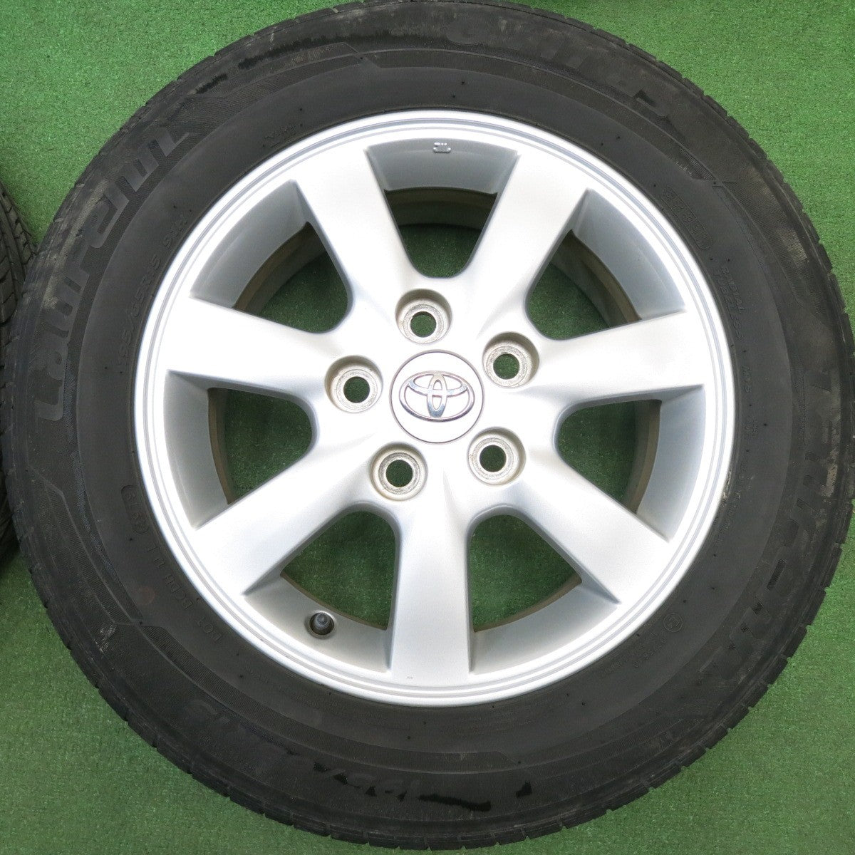 キレイ★トヨタ アイシス 純正 195/65R15 ラウフェン G FIT as 15インチ PCD114.3/5H★6010812HAノ