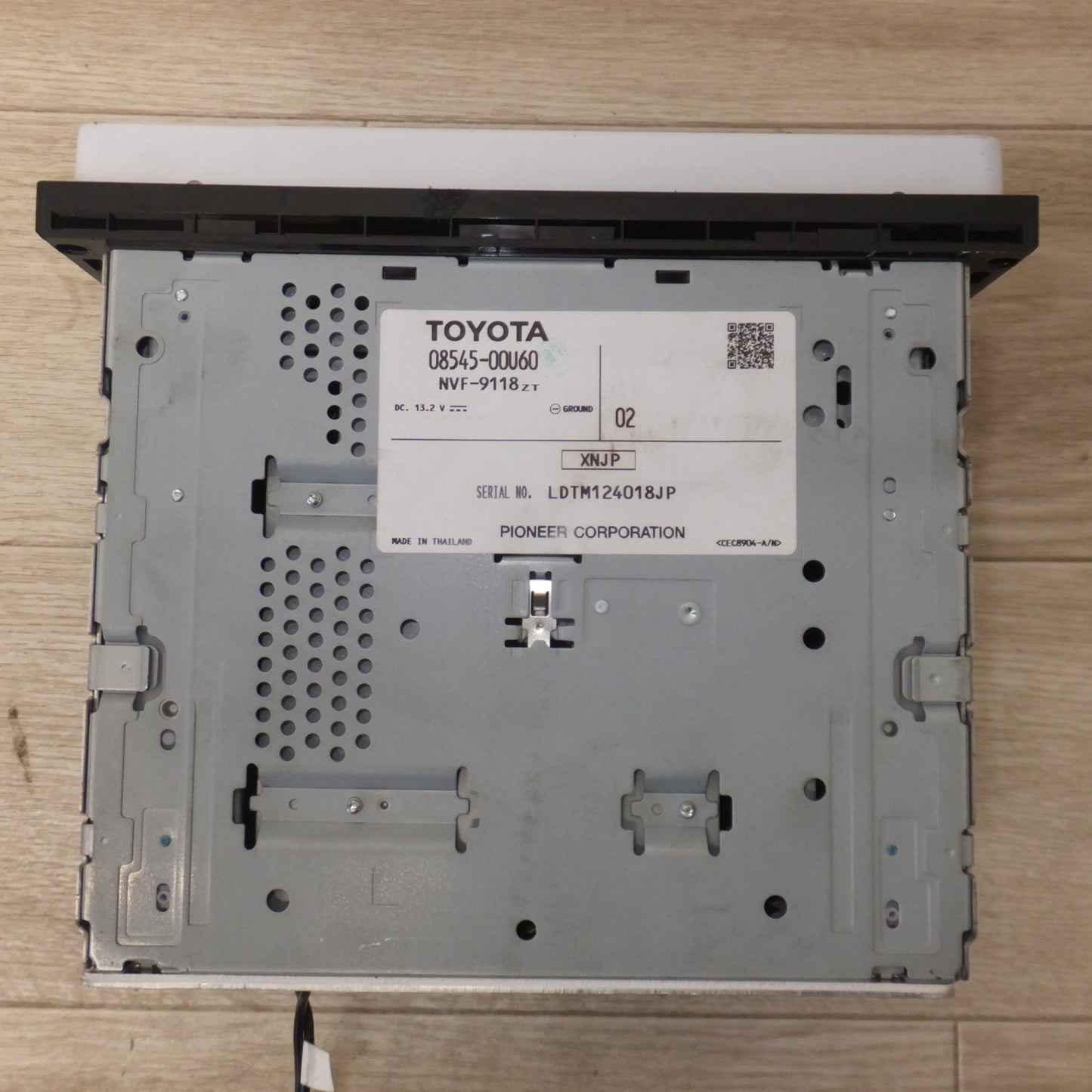 [送料無料] 現状品★パイオニア製 トヨタ 純正 メモリーナビ マルチAVステーション NSCP-W61 08545-00U60 セキュリティロック(23)★