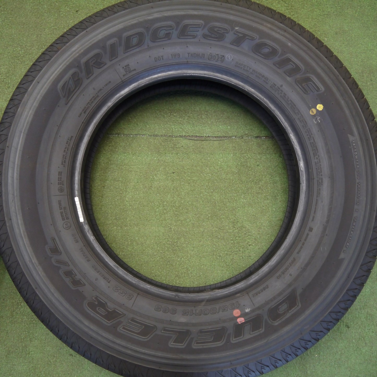新車外し！25年★195/80R15 ブリヂストン デューラー H/L 852 DUELER タイヤ 15インチ ジムニー シエラ ジムニー ノマド 等★6052013Hノタ