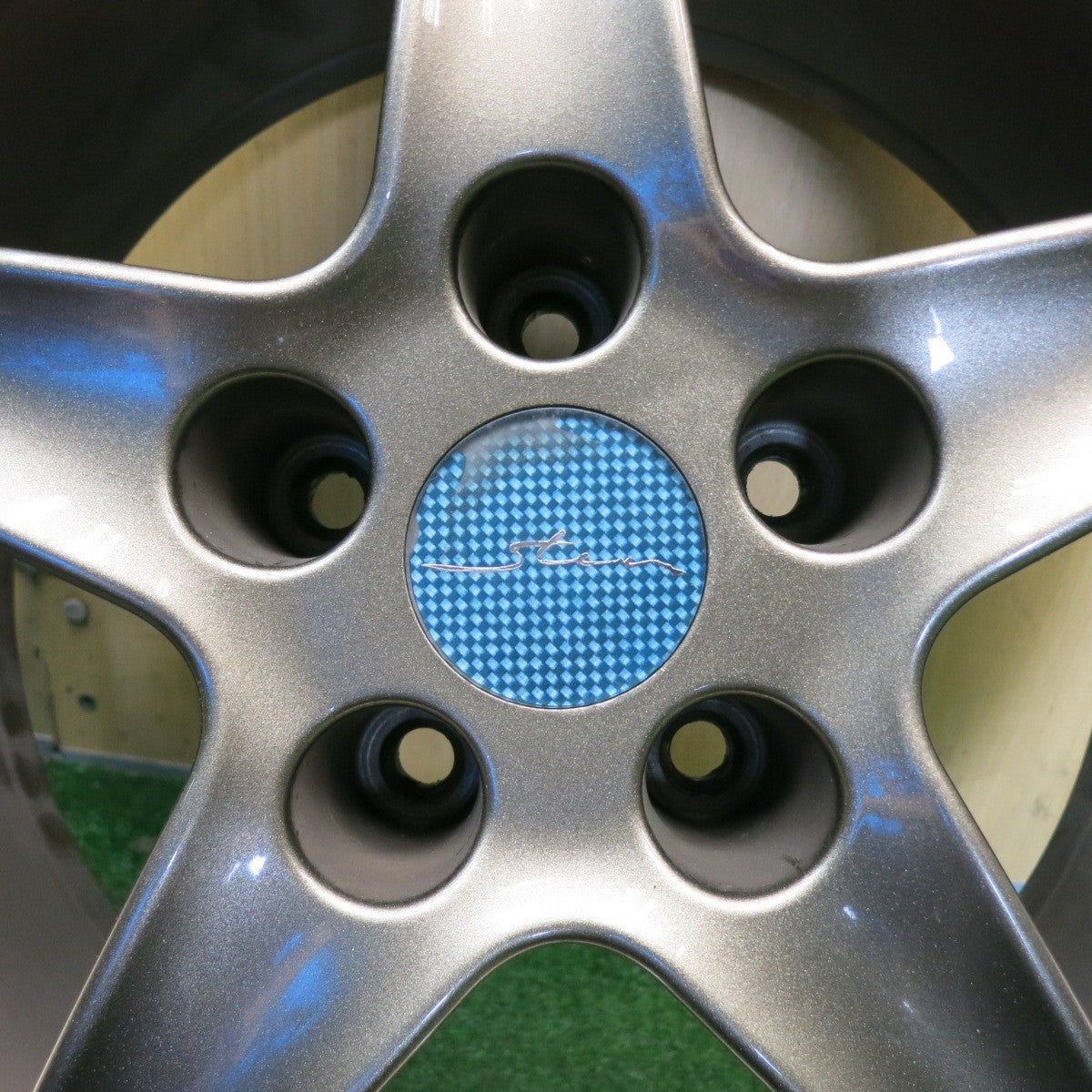 バリ溝！24年！8.5分★スタッドレス 215/40R17 235/45R17 ハイフライ Win-turi 212 ナンカン アイス アクティバ AW-1 STERN シュテルン 17インチ PCD114.3/5H★6053101HAス