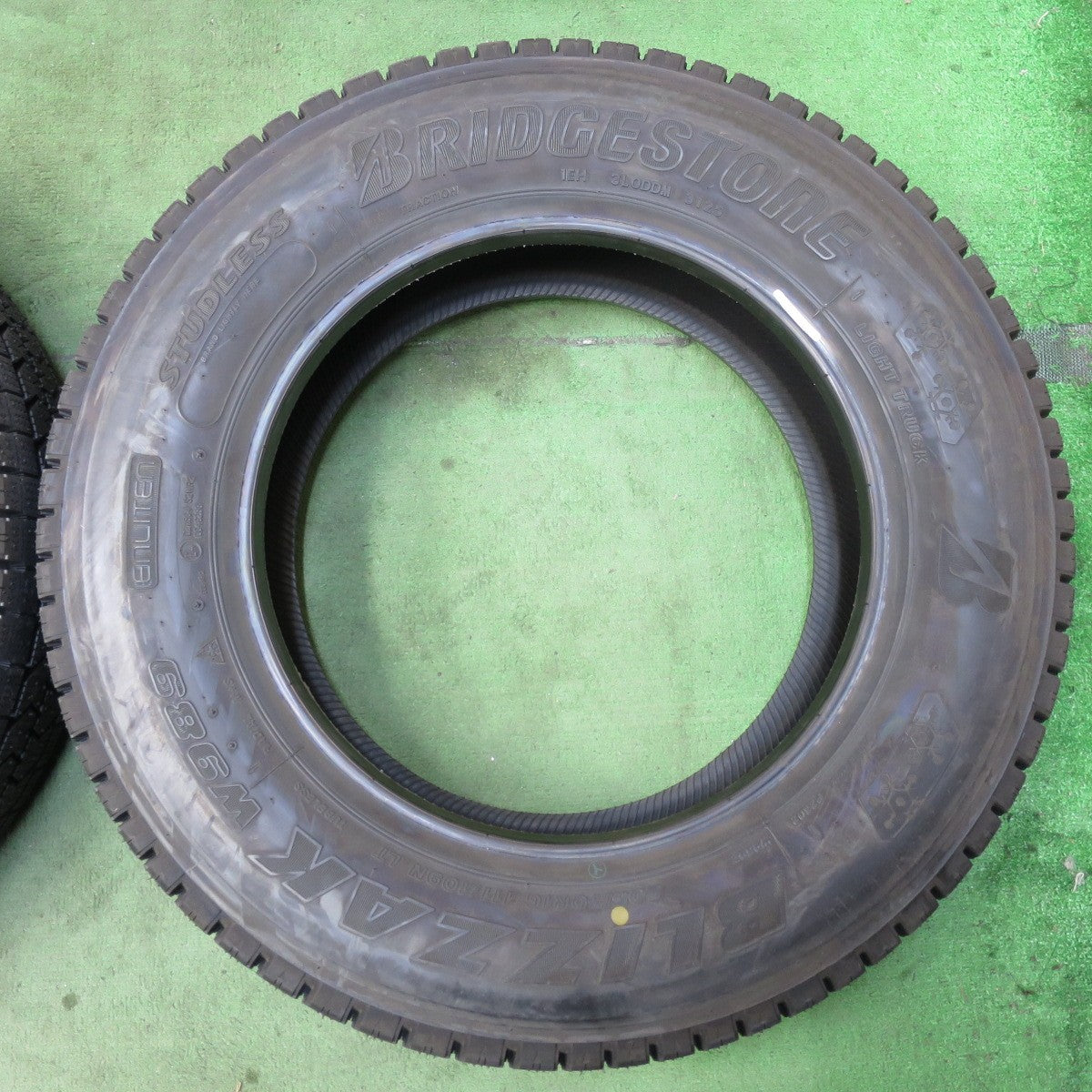 未使用！25年！6本★トラック タイヤ 205/70R16 111/109N スタッドレス ブリヂストン ブリザック W989 16インチ★6010704イスタ