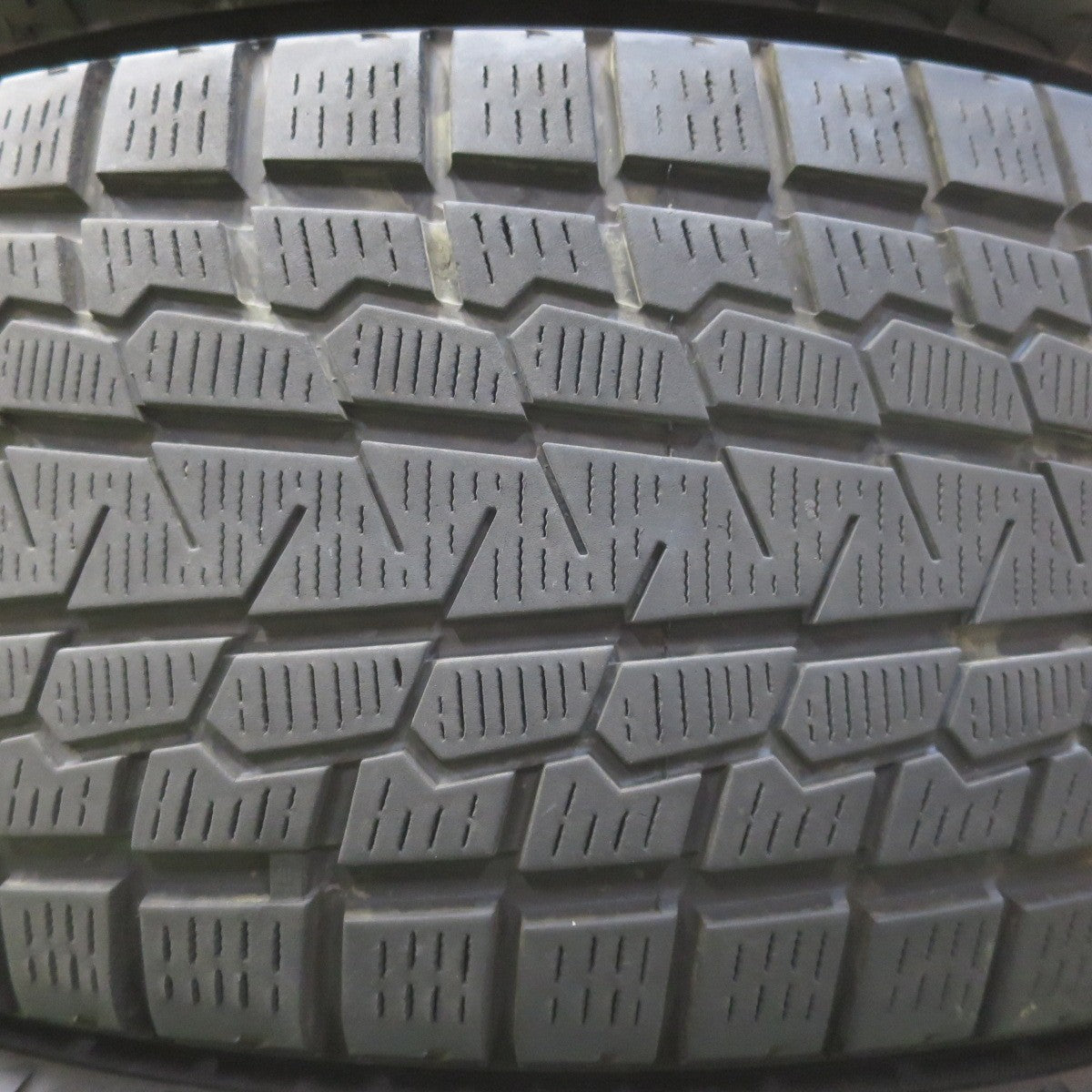 4本価格！22年◎スタッドレス 225/55R19 ヨコハマ アイスガード G075 タイヤ 19インチ 40系 アルファード ヴェルファイア 等◎6092301イスタ