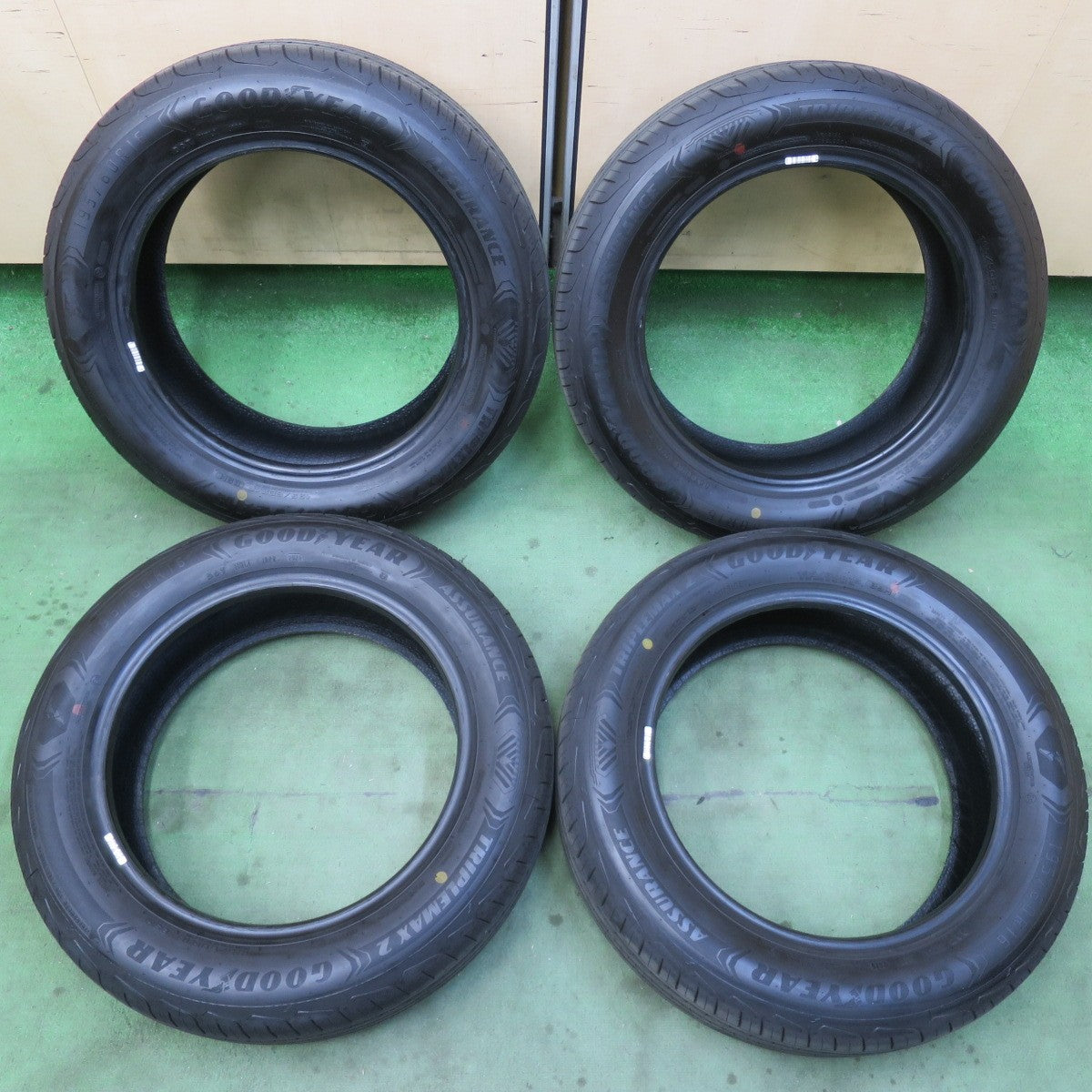 新車外し！25年★195/60R16 グッドイヤー TRIPLEMAX2 タイヤ 16インチ ウィッシュ セレナ フロンクス 等★6021105イノタ