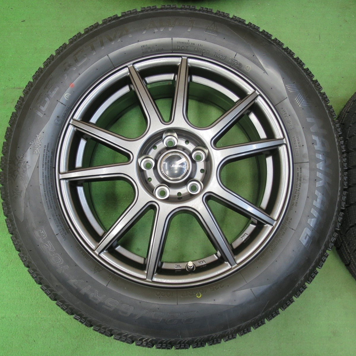 未使用！22年★スタッドレス 225/65R17 ナンカン アイスアクティバ AW-1 EMBELY 17インチ PCD114.3/5H★5021505イス
