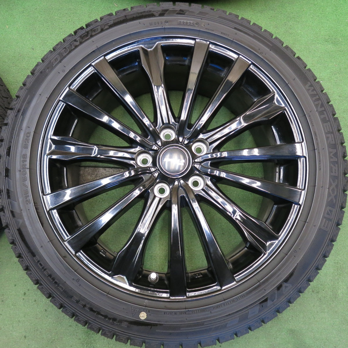 バリ溝！25年！キレイ！9.5分◎スタッドレス 215/50R18 ダンロップ ウインターマックス 03 SIBILLA NEXT W5 シビラ 18インチ PCD114.3/5H◎6072604HAス