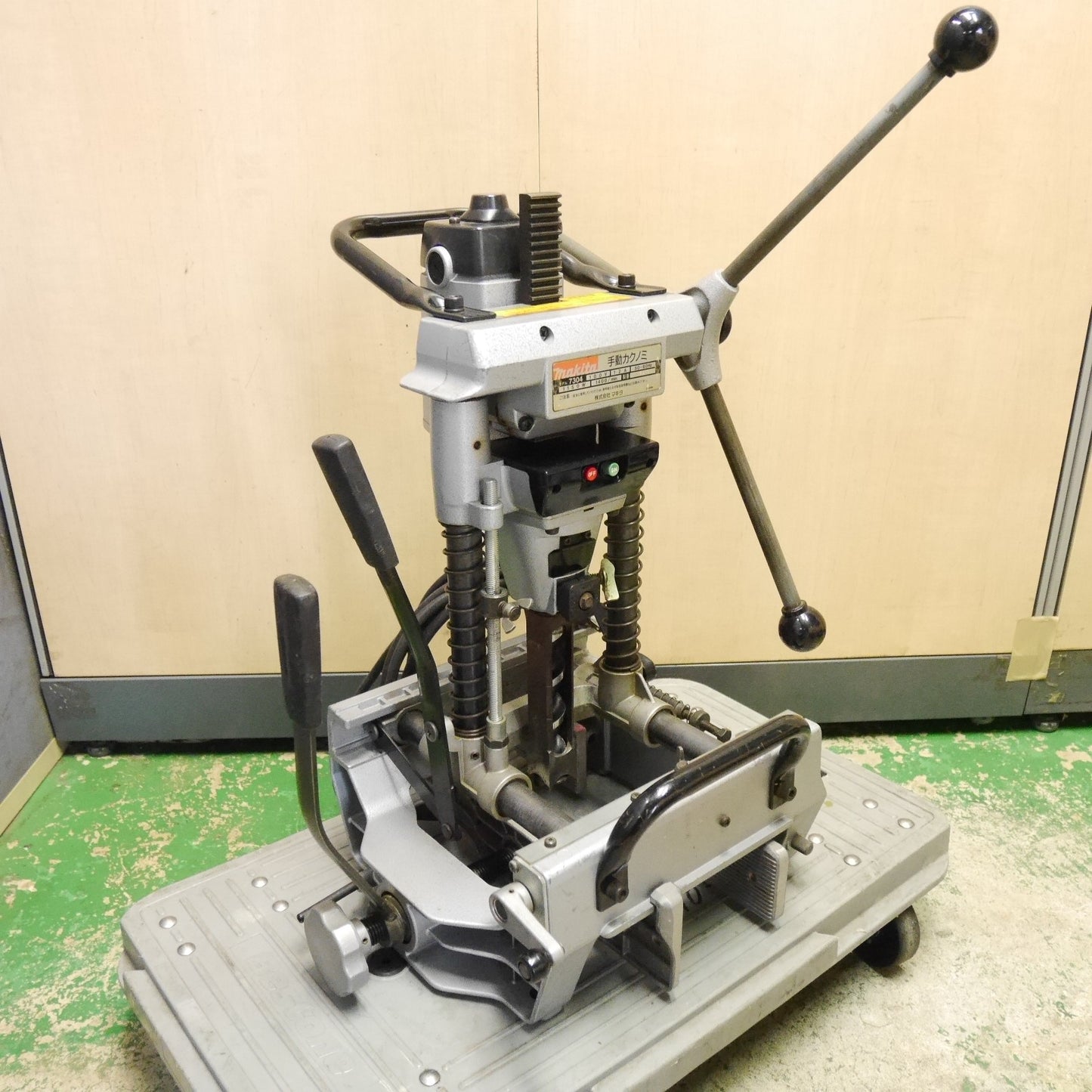 [送料無料] ☆マキタ 手動 カクノミ 7304 電動 工具 角のみ 角ノミ 穴あけ 木材 加工 makita☆