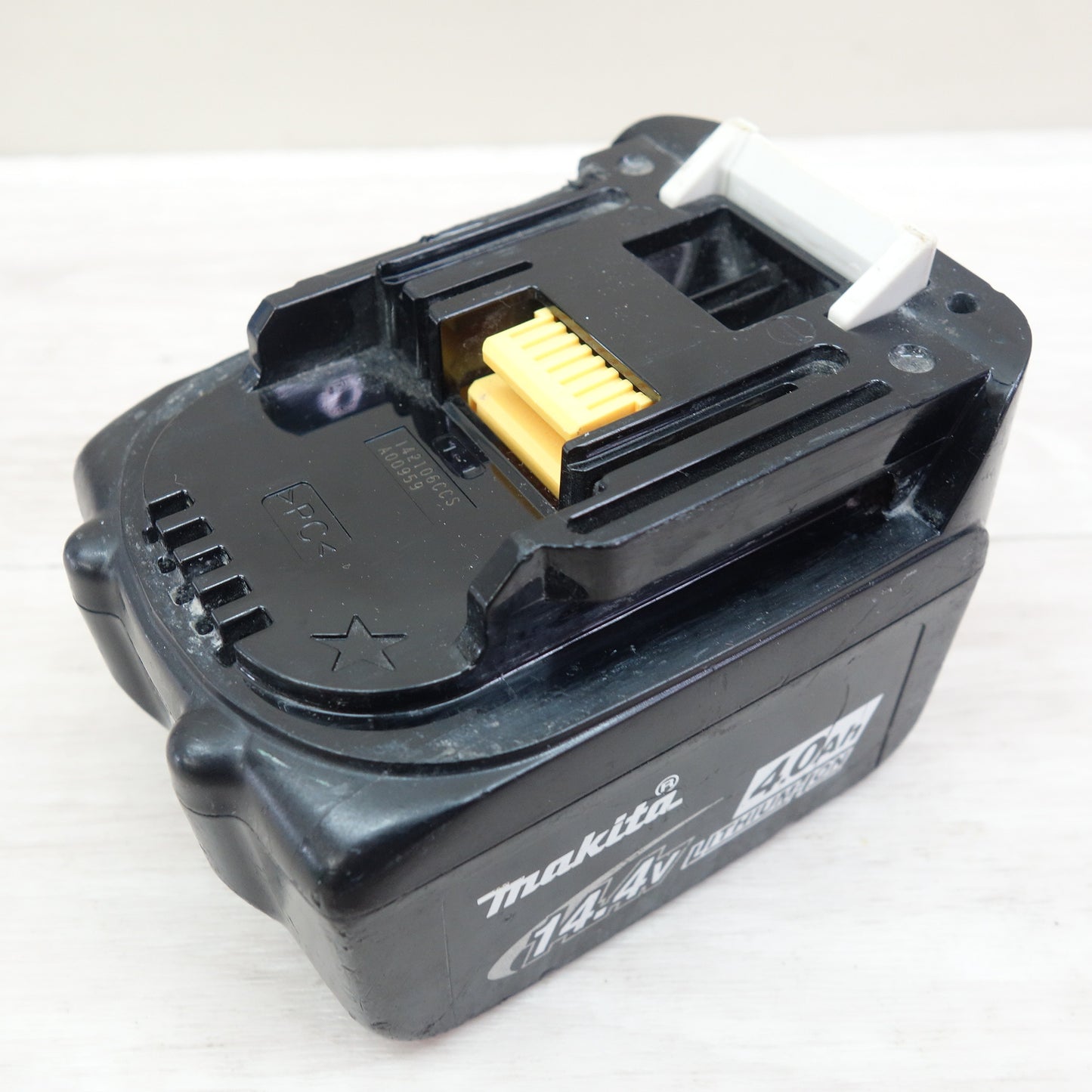 [送料無料] ☆マキタ Li-ion バッテリー BL1440 DC14.4V 4.0Ah 58Wh 電動 工具 makita☆