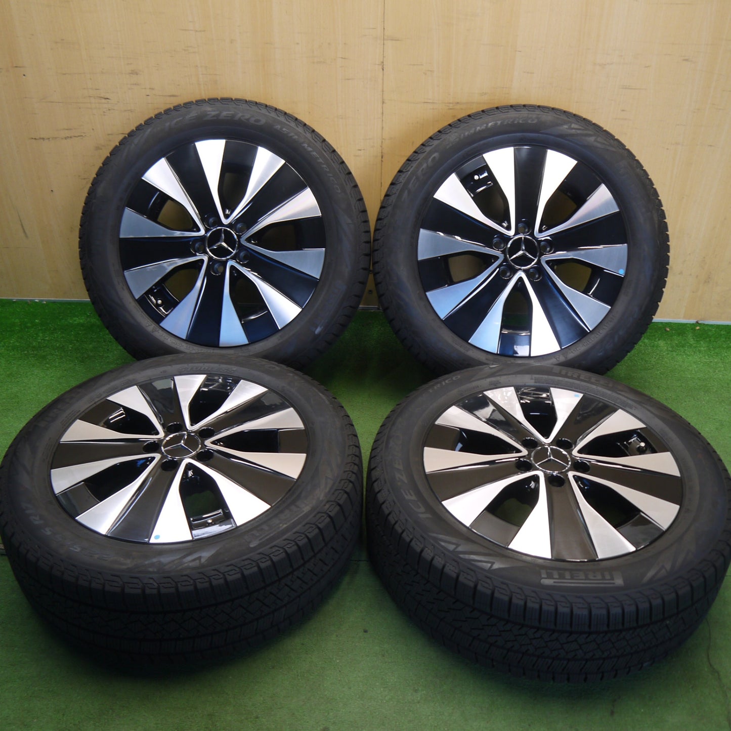 バリ溝！23年！キレイ！9.5分以上★ベンツ Vクラス W447 EQV 等 純正 225/55R17 スタッドレス ピレリ アイスゼロ アシンメトリコ 17インチ PCD112/5H★6060906Hス