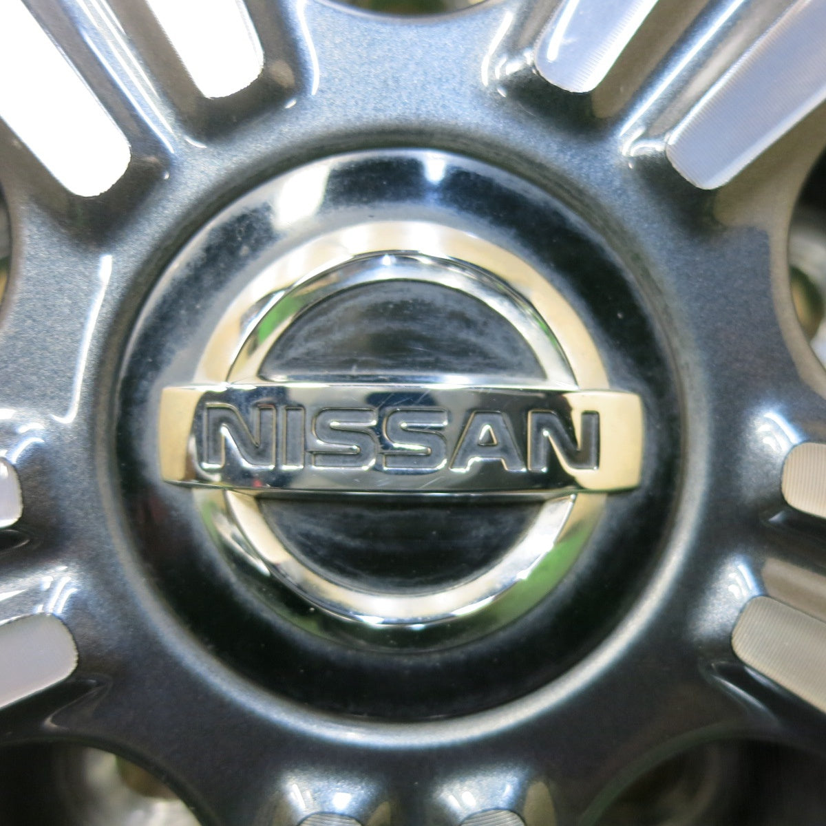キレイ★日産 C27 セレナ 純正 ホイール 15インチ 15×5.5J PCD114.3/5H★5051312SYホ