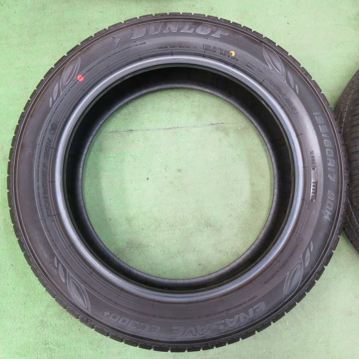 新車外し！25年★195/60R17 ダンロップ エナセーブ EC300+ タイヤ 17インチ 60 プリウス ロッキー ライズ 等★5042813イノタ