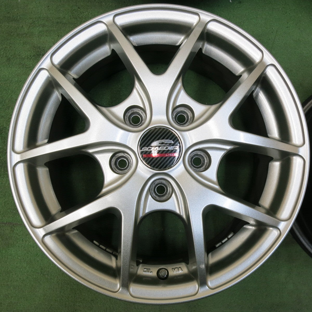 [送料無料] キレイ★SCHNEIDER A-TECH シュナイダー エーテック 15インチ ホイール 15×6J PCD114.3/5H★5021401SYホ