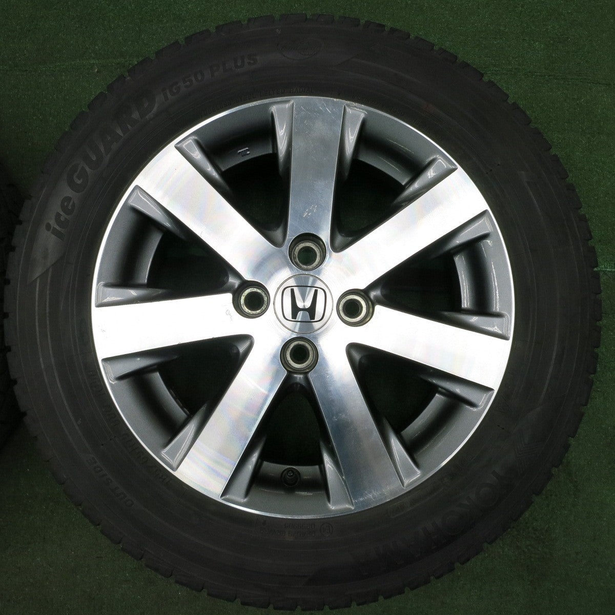 *送料無料* バリ溝！8.5分★ホンダ フリード 純正 185/65R15 スタッドレス ヨコハマ アイスガード iG50 プラス 15インチ PCD100/4H★4051801NJス