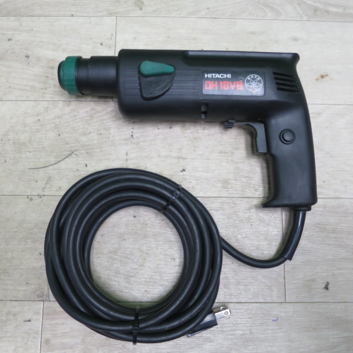 [送料無料] キレイ☆日立工機 18mm ロータリ ハンマ ドリル 100V DH18VB ハンマードリル 電動 工具☆