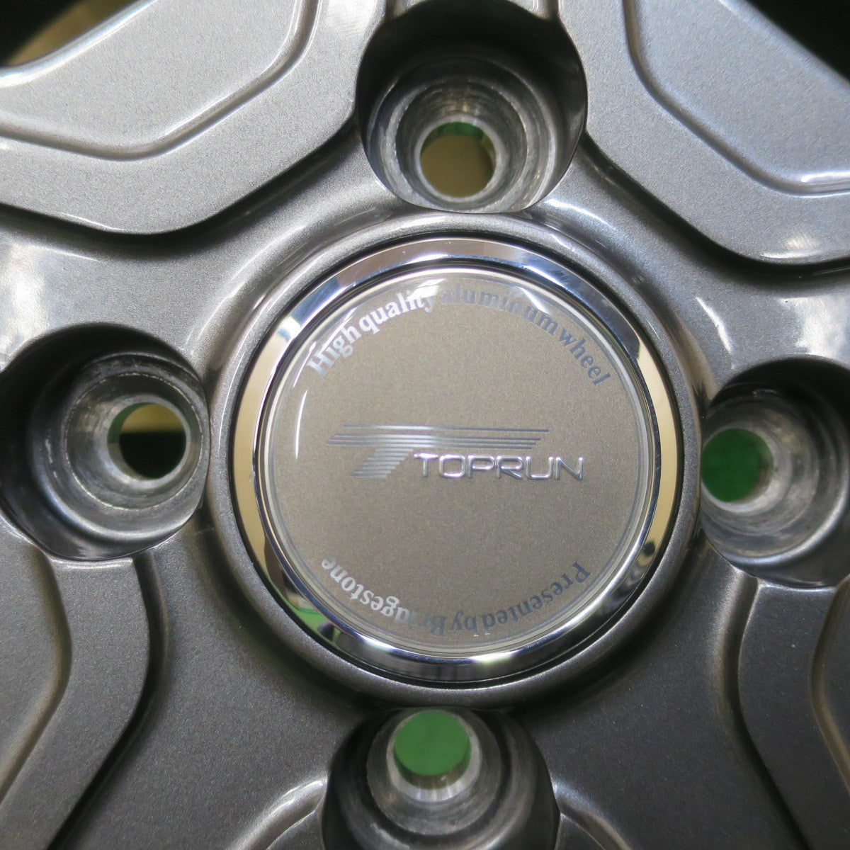 バリ溝！23年！キレイ！8.5分★スタッドレス 155/65R14 ブリヂストン ブリザック VRX3 TOPRUN トップラン 14インチ PCD100/4H★6050804イス