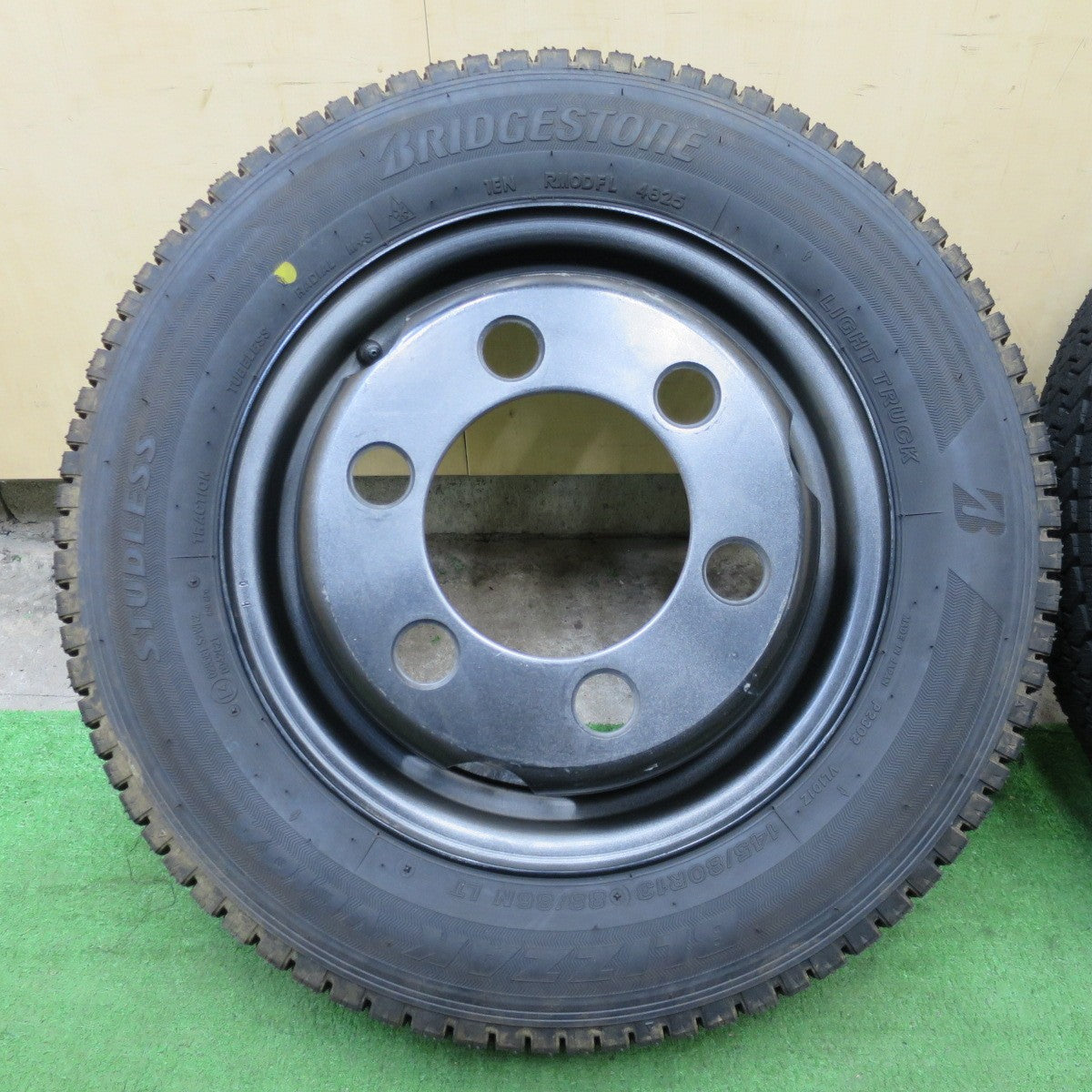 バリ溝！25年！キレイ！ほぼ10分★いすゞ エルフ 145/80R13 88/86N 185/75R15 106/104N スタッドレス ブリヂストン ブリザック VL10A W989 スチール ホイール 13 15 インチ PCD 184 170/6H★6041003ナス