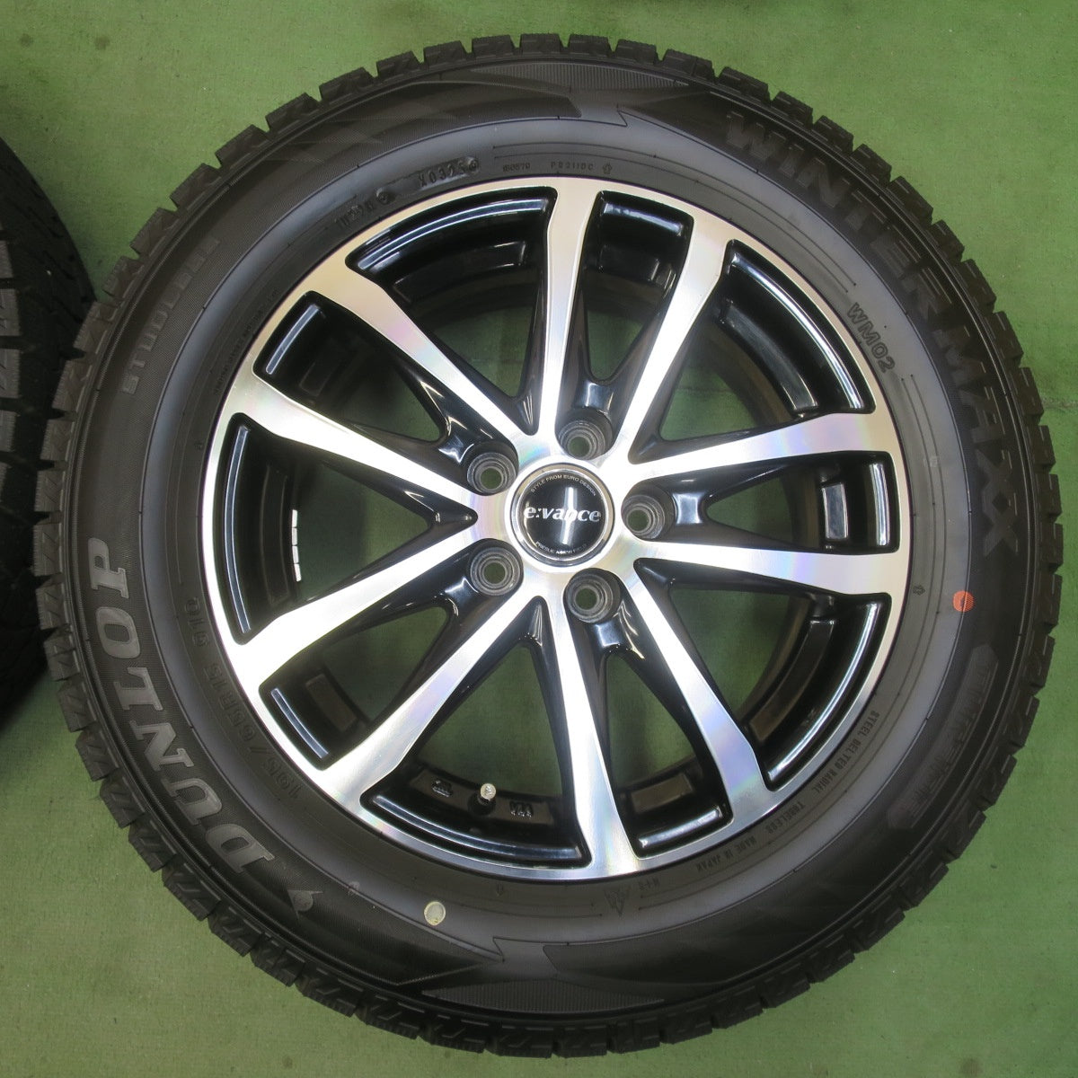 バリ溝！25年！キレイ！ほぼ10分★プリウス 等 195/65R15 スタッドレス ダンロップ ウインターマックス WM02 evance HA1 エヴァンス 15インチ PCD100/5H★6050808イス