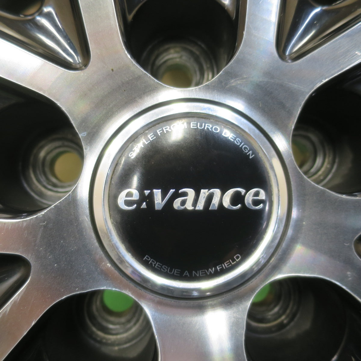 バリ溝！25年！キレイ！ほぼ10分★プリウス 等 195/65R15 スタッドレス ダンロップ ウインターマックス WM02 evance HA1 エヴァンス 15インチ PCD100/5H★6050808イス