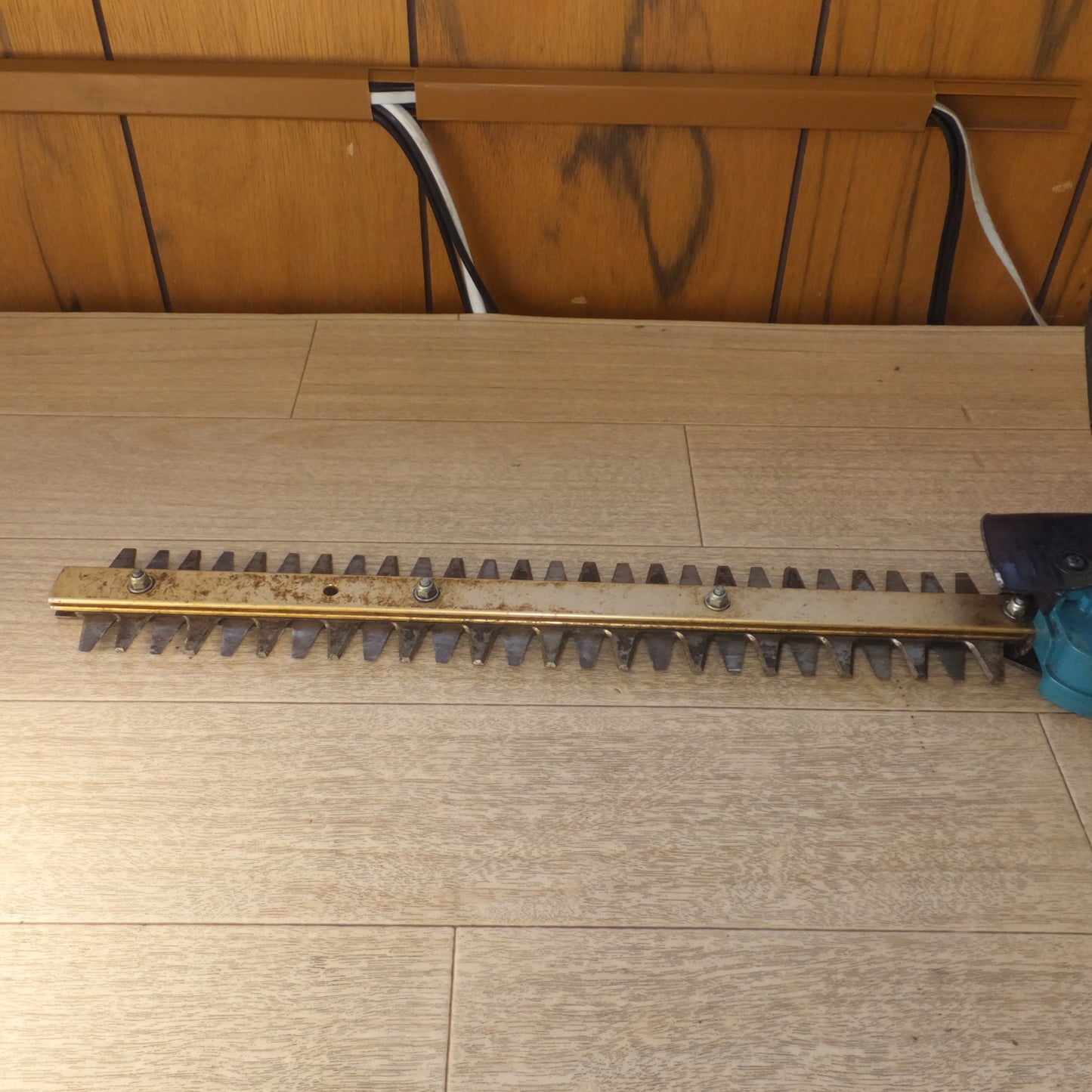 [送料無料] ★マキタ makita 360mm 充電式生垣バリカン MUH364D 14.4V 本体のみ★